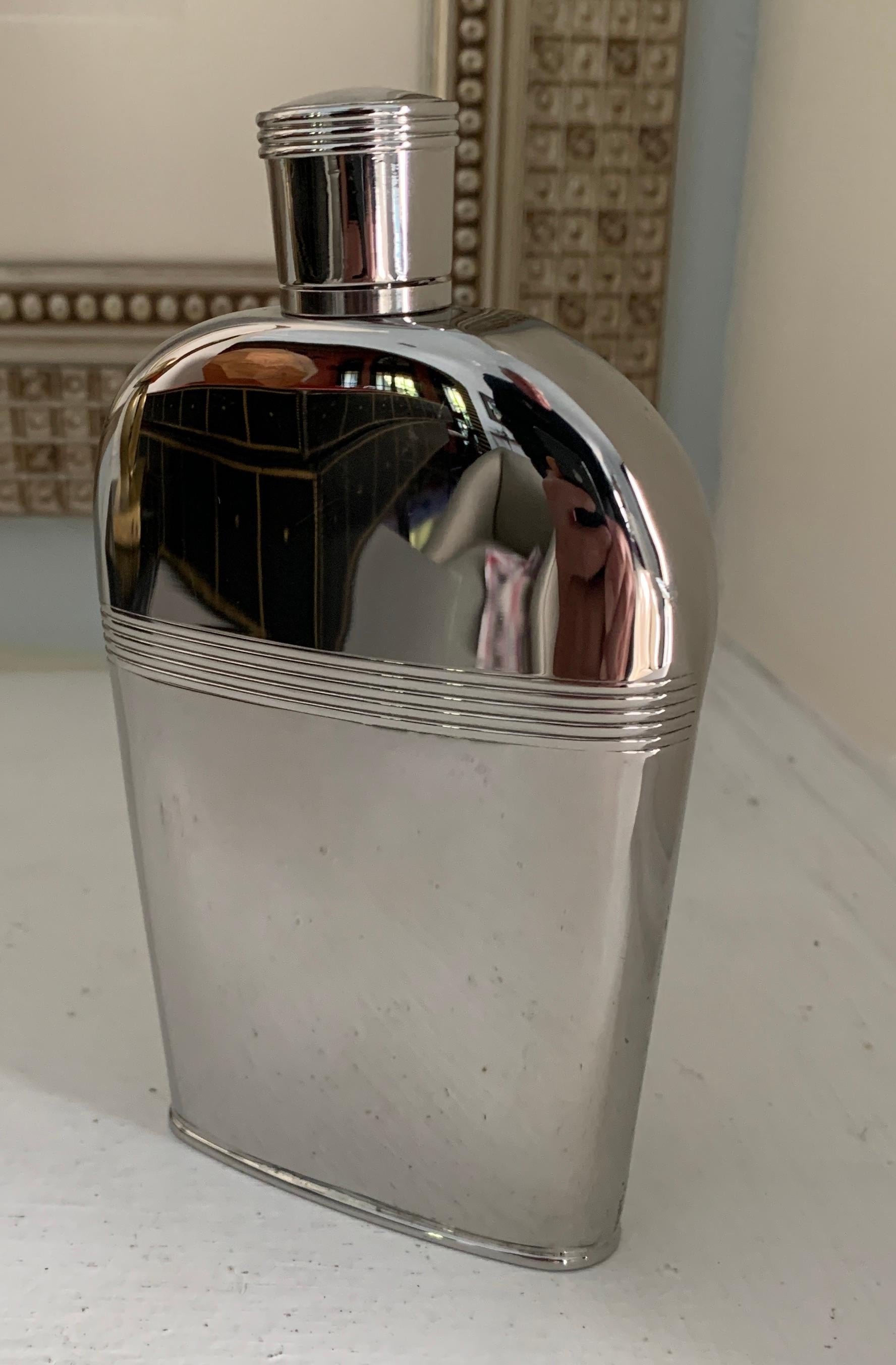 Reed & Barton Silver Plate Flask In Good Condition In Los Angeles, CA