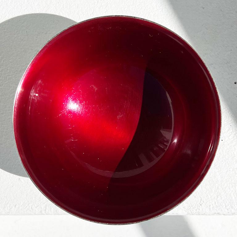 Cuenco de plata y rojo rubí Paul Revere Liberty Bowl de Reed and Barton colonial estadounidense en venta