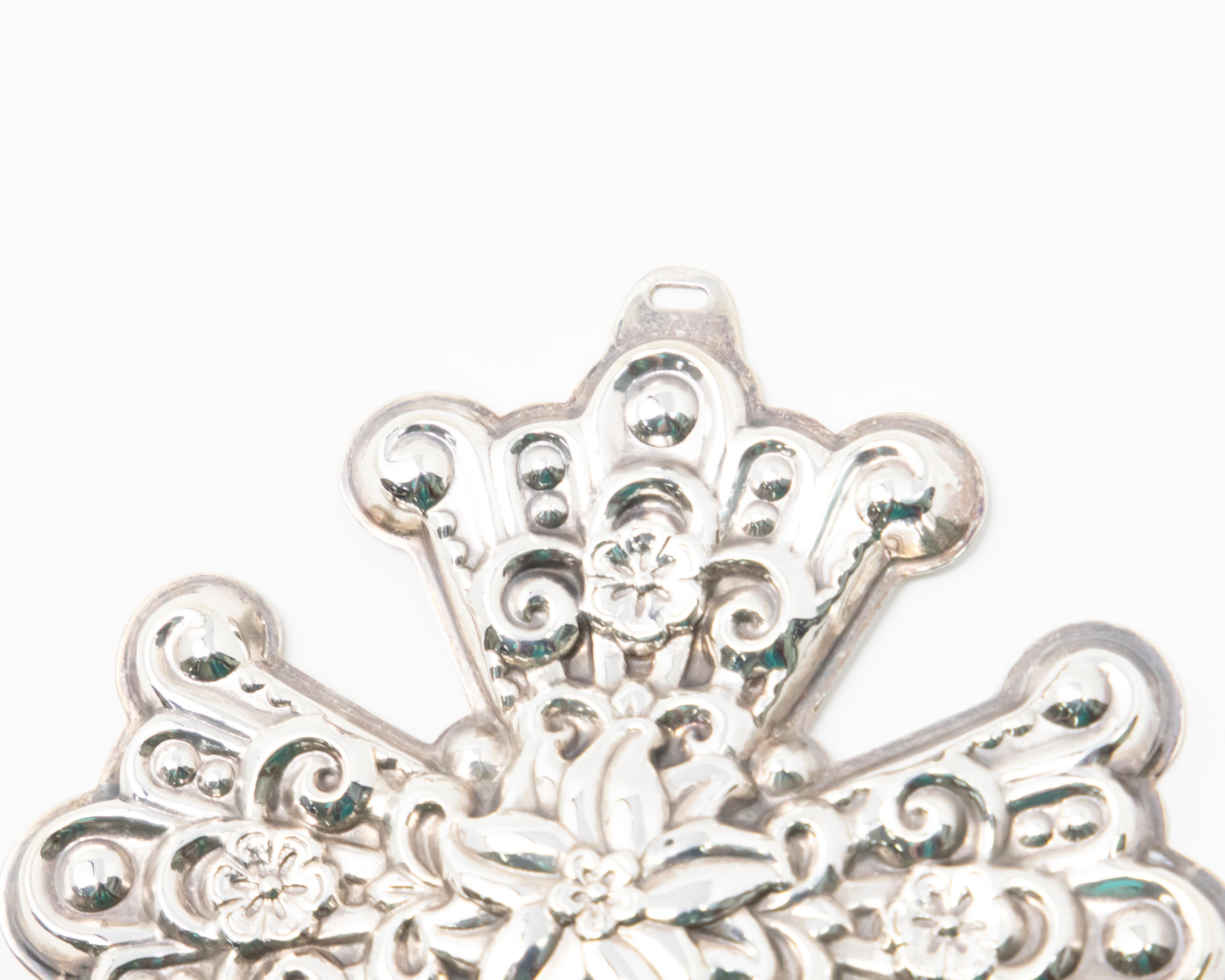 Late 20th Century Reed & Barton 1974 Christmas Cross For Sale