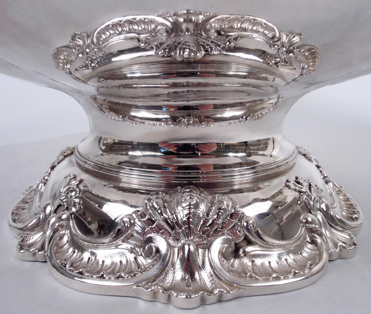 Ponchera clásica victoriana americana Reed & Barton sobre meseta Plata esterlina en venta