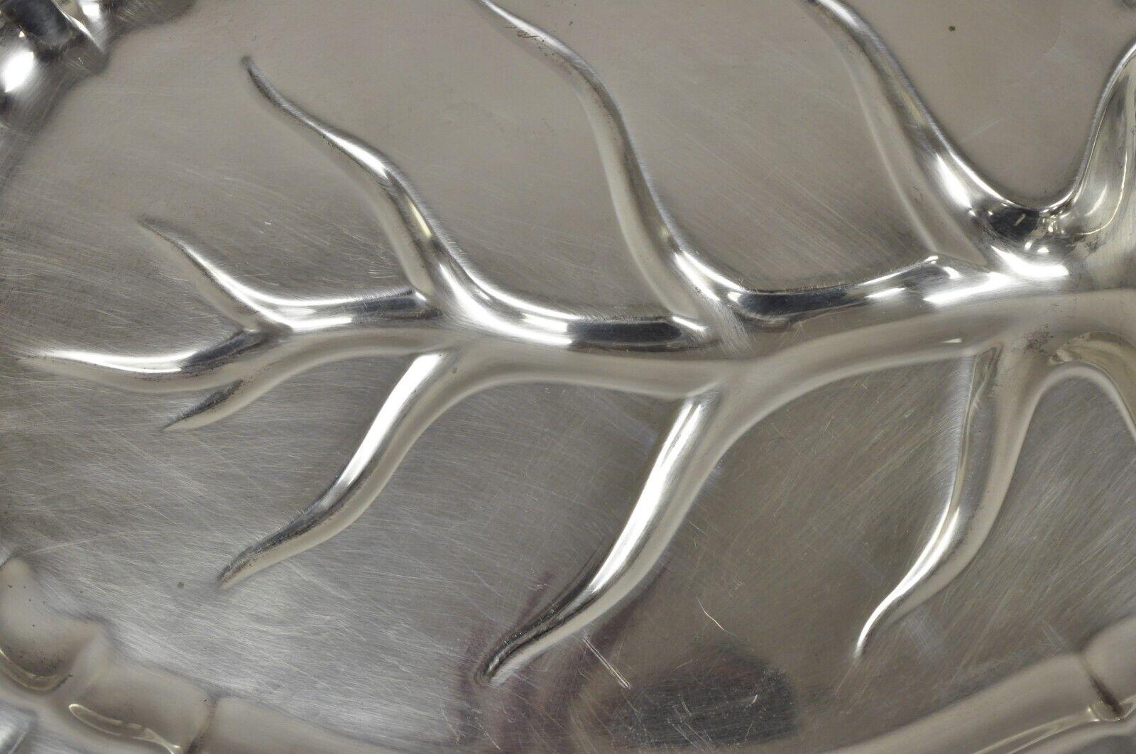 Reed & Barton Chesterfield Bandeja de metal plateada con pie Plato para servir siglo XX en venta