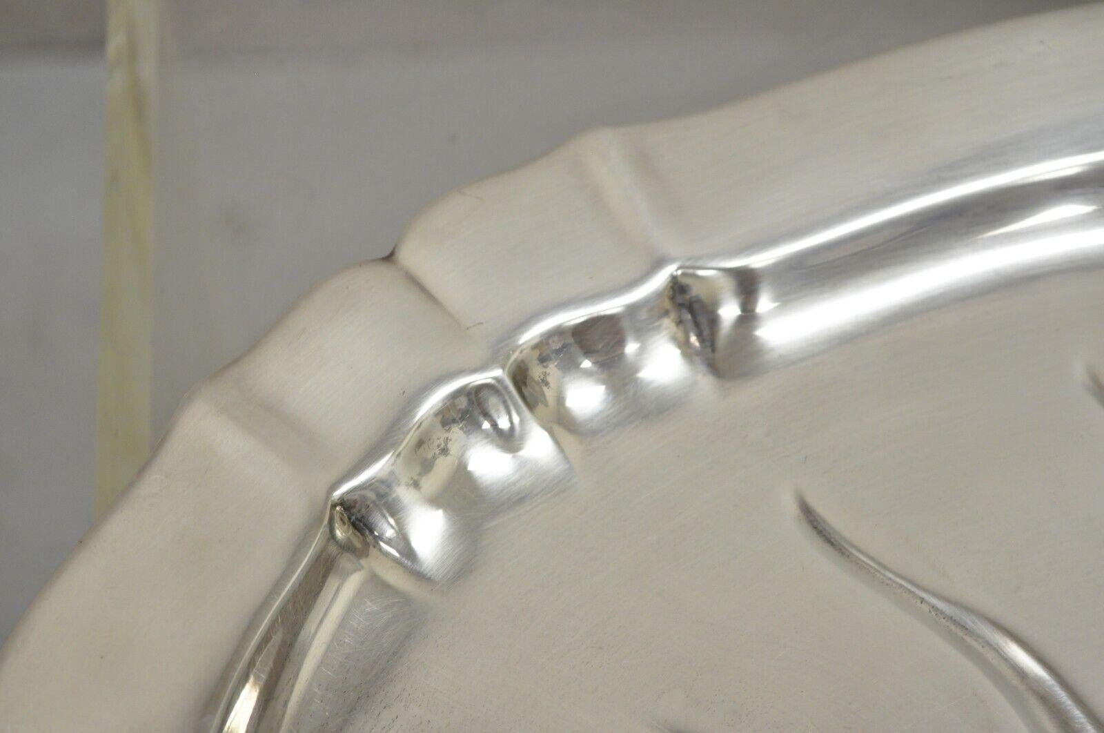 Reed & Barton Chesterfield Bandeja de metal plateada con pie Plato para servir Chapado en plata en venta