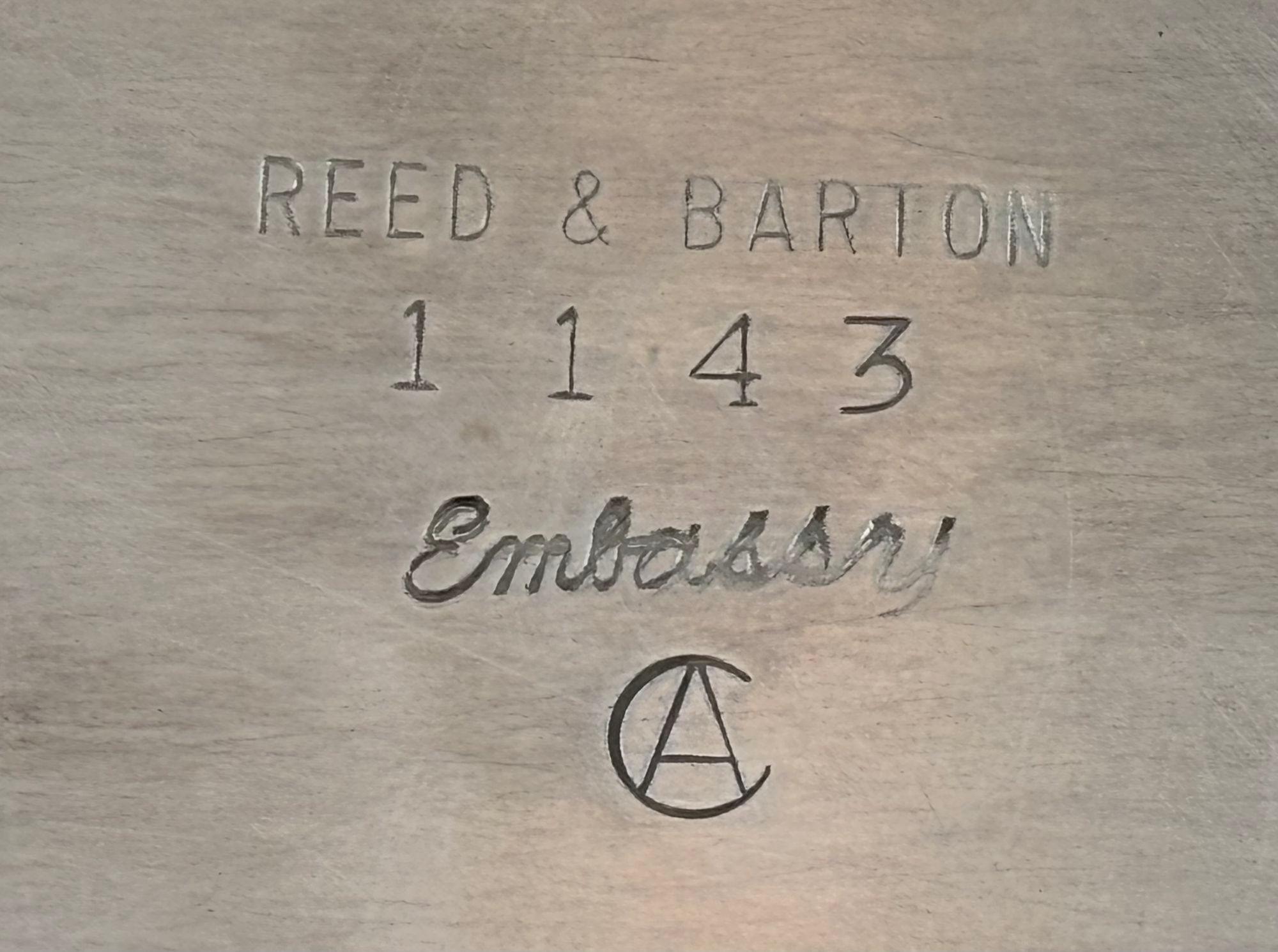 Reed & Barton Embassy Silver Plate Servierteller Tablett Servierplatte (20. Jahrhundert) im Angebot