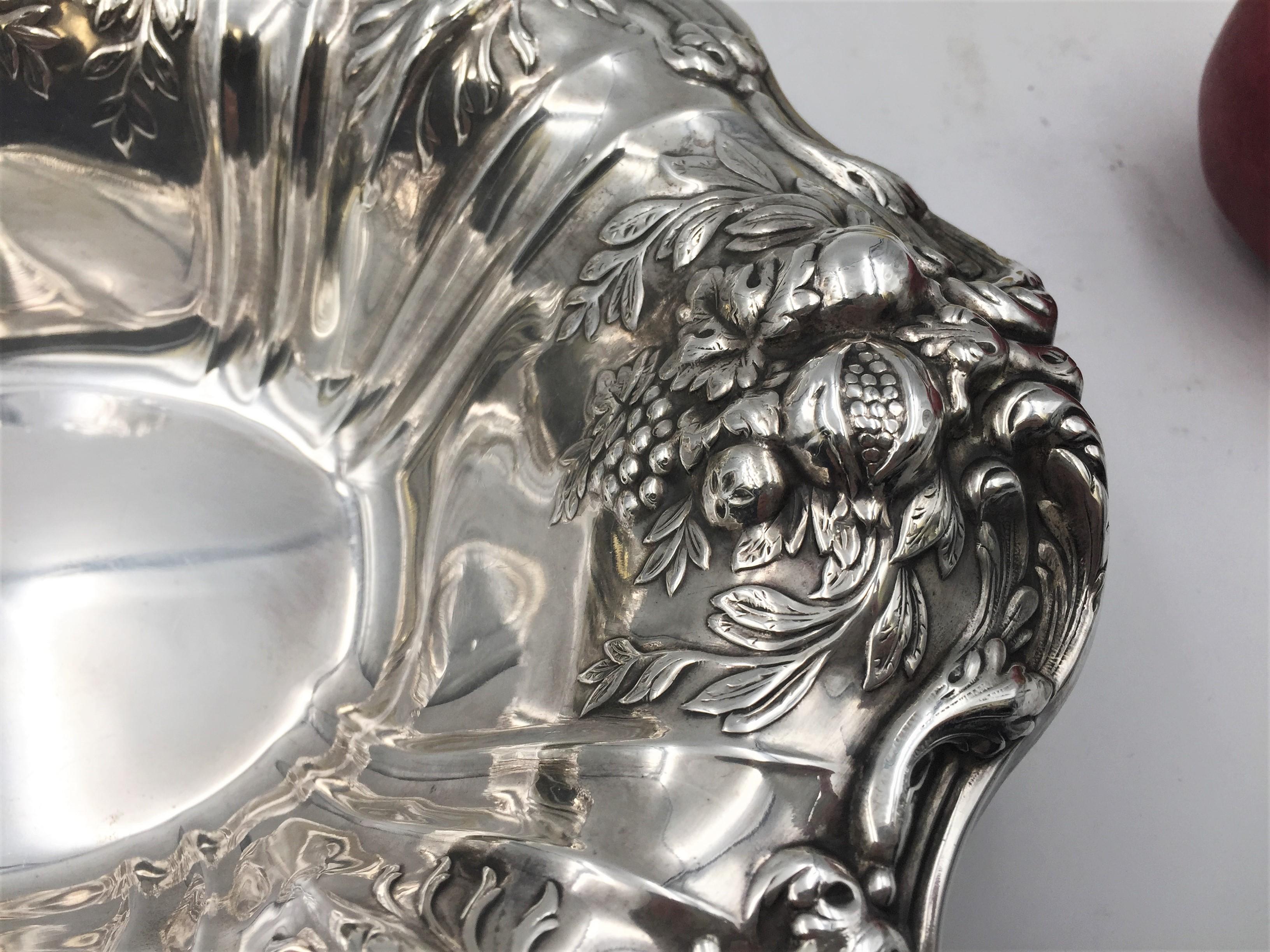 Reed & Barton Francis I Sterling Silver Centerpiece Bowl in Art Nouveau Style In Good Condition In New York, NY