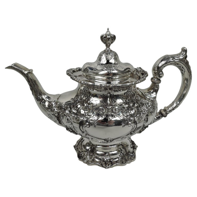 Reed and Barton Francis I Sterling Silver Teapot For Sale at 1stDibs