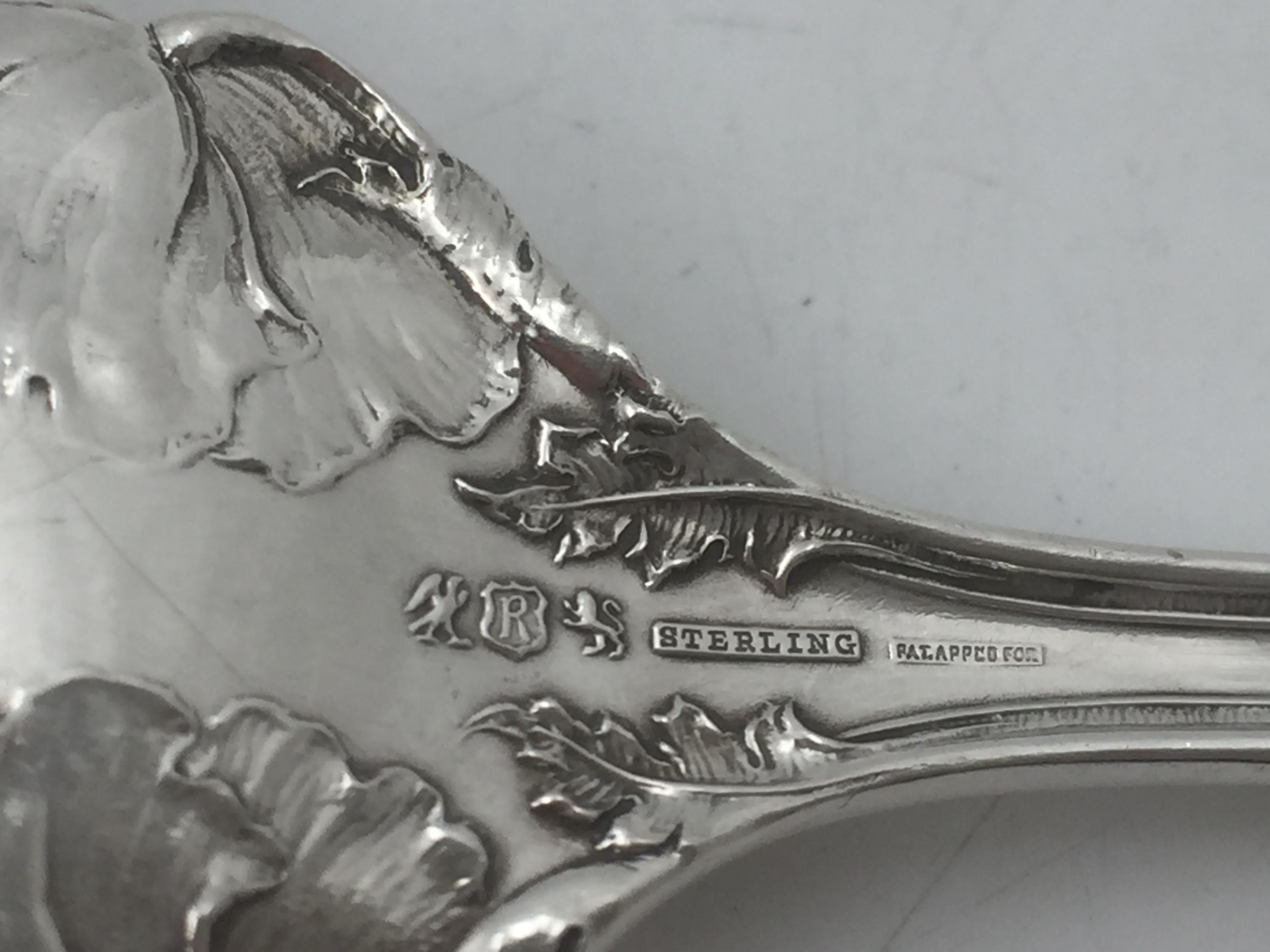 Reed & Barton Old Sterling Silber Salatbesteck in Love Disarmed Art Nouveau Muster im Angebot 2