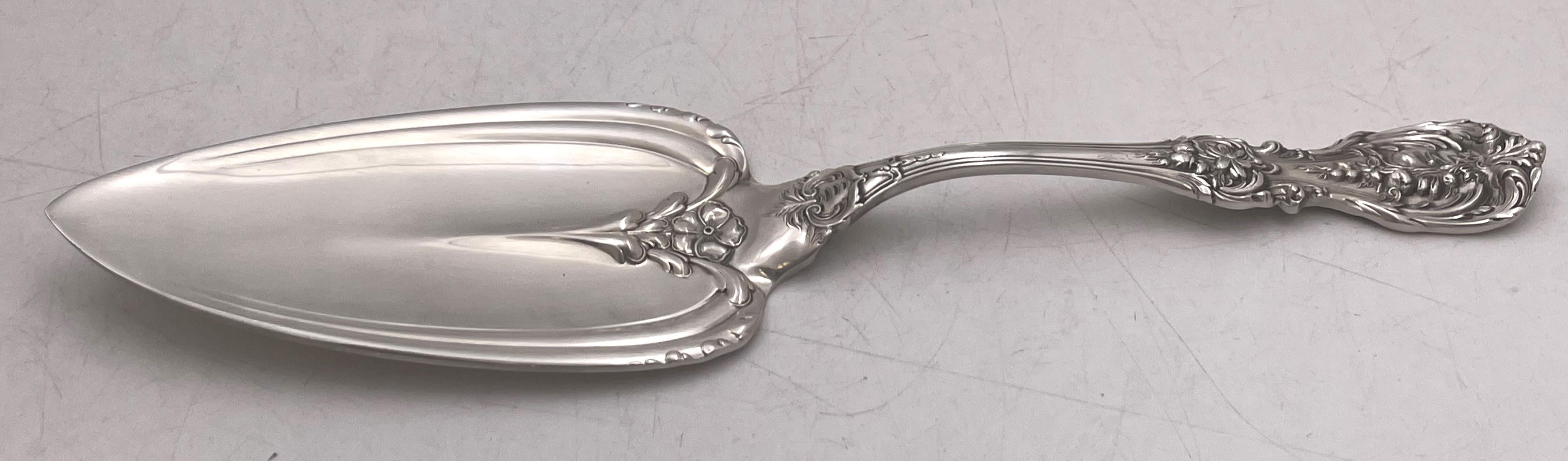 XX secolo Reed & Barton: set di 6 piatti in argento sterling con motivo Francis I in stile Art Nouveau in vendita