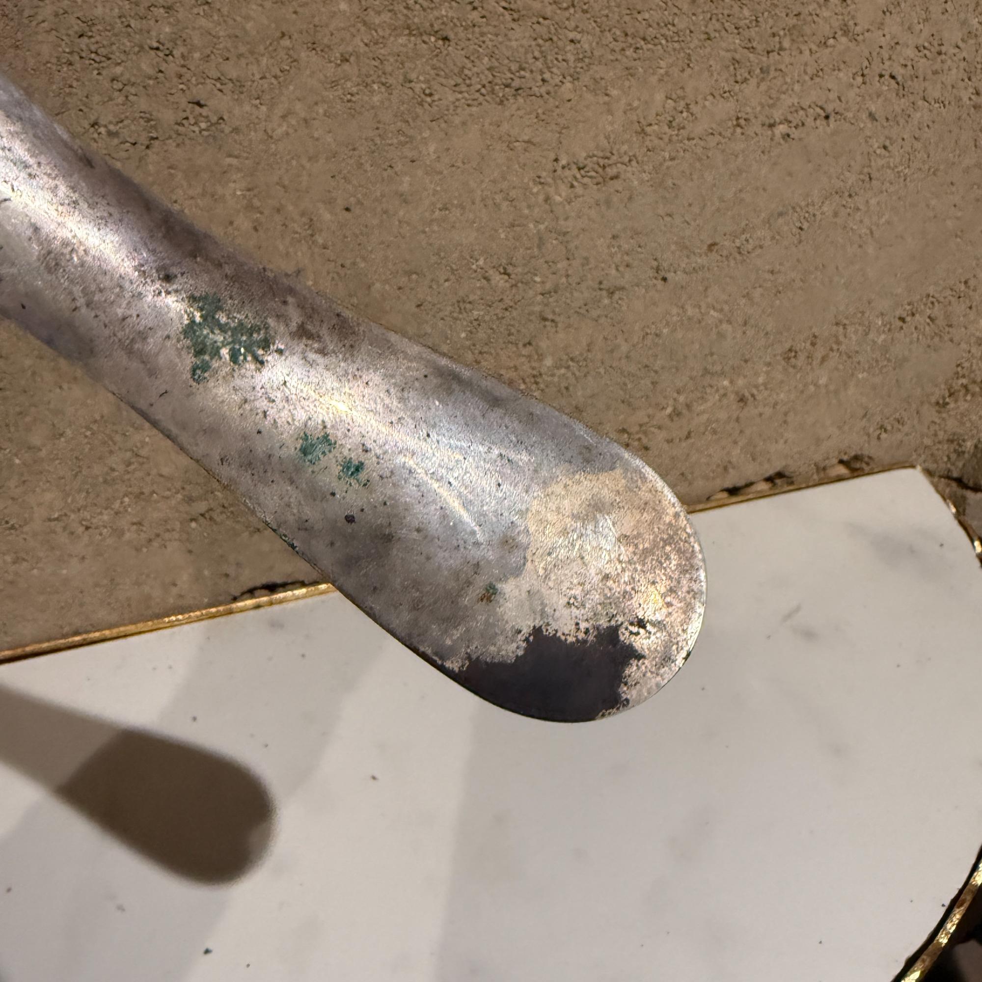 Reed & Barton Silver Plate Shoe Horn Mid Century Modern Patinated (corne à chaussures en métal argenté) en vente 2