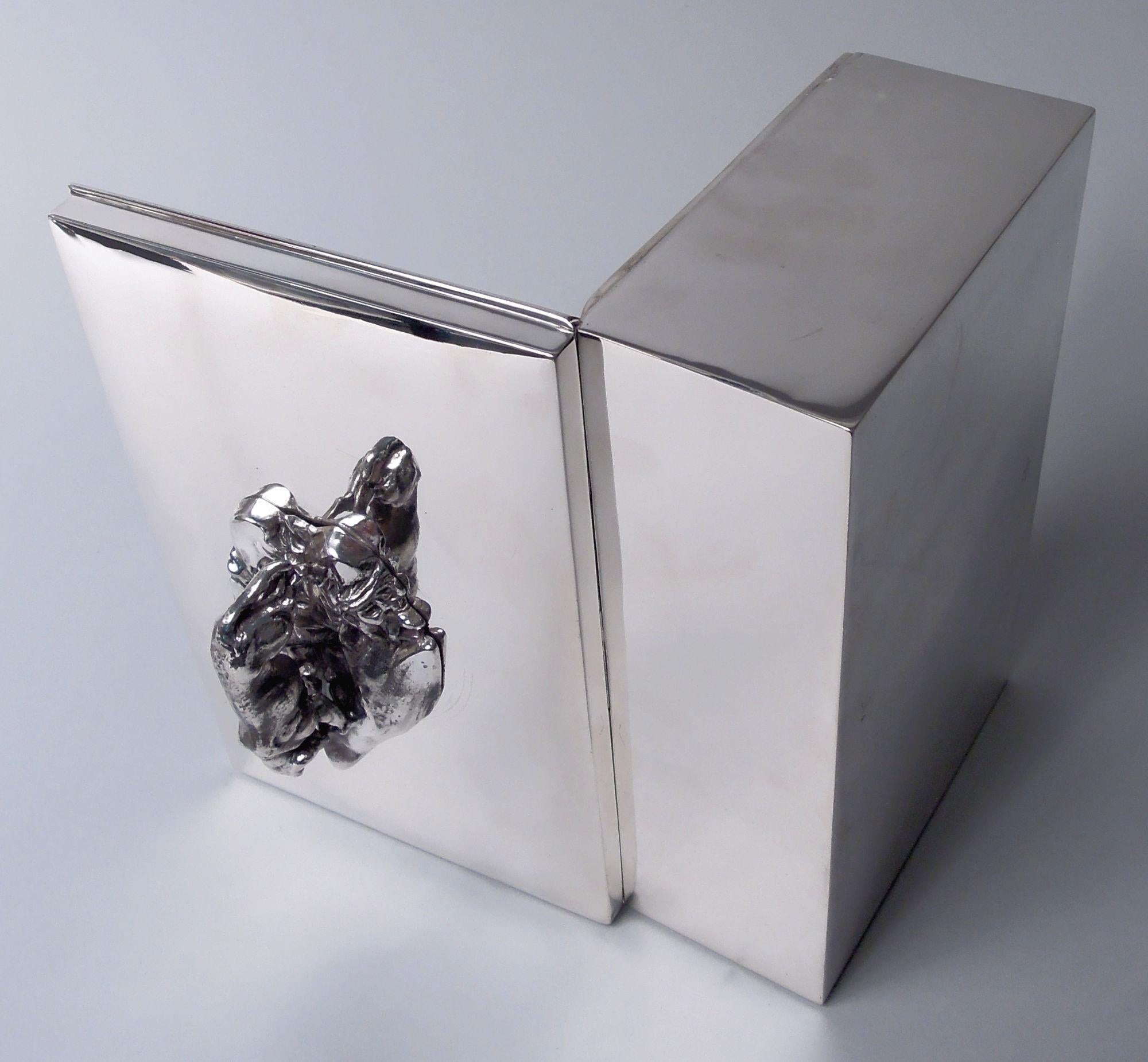 Reed & Barton Sterling Silver Cigar Box with Hound Dog Finial For Sale 3