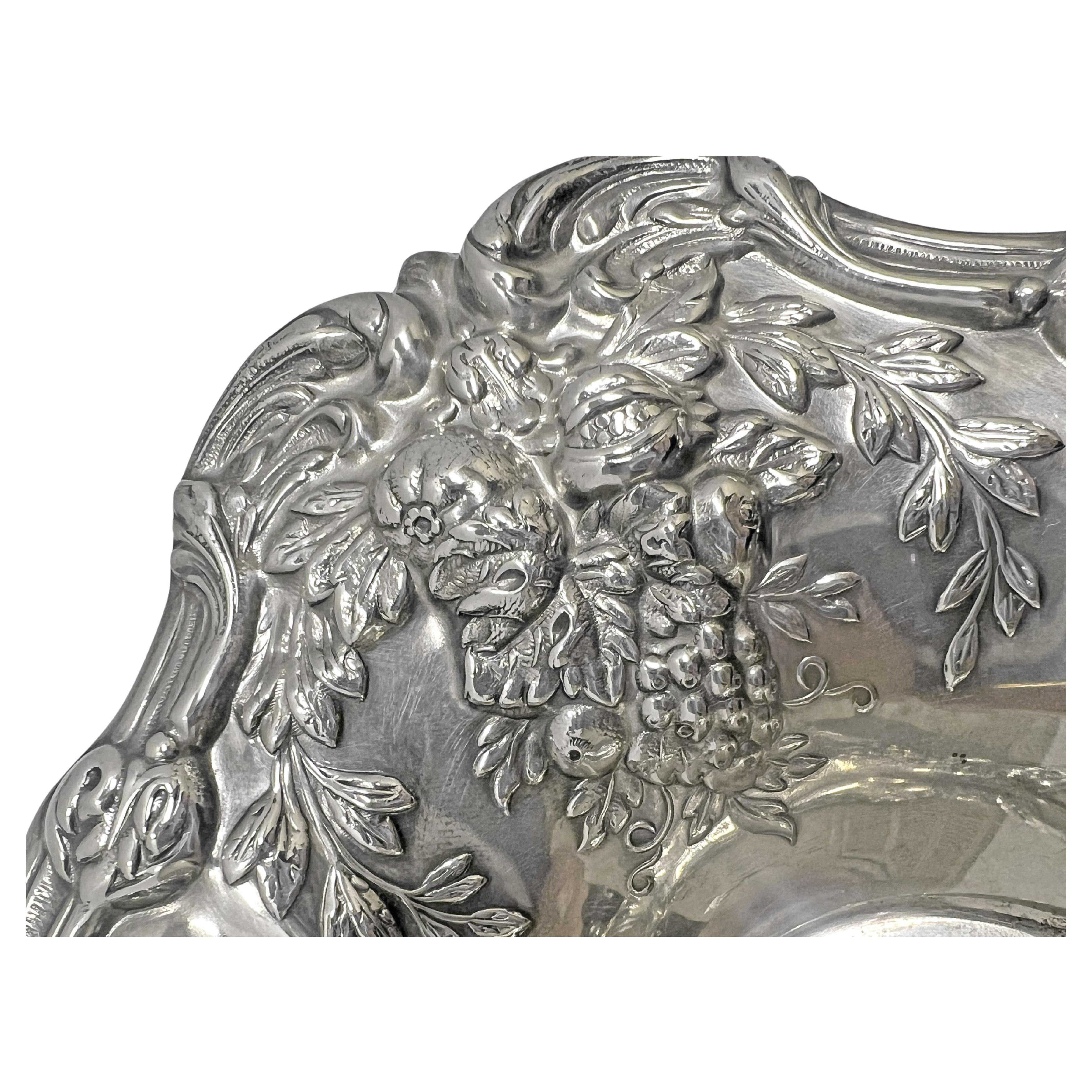 Reed & Barton Sterling Silver Francis I Bread Tray X568 In Excellent Condition In Palm Beach, FL