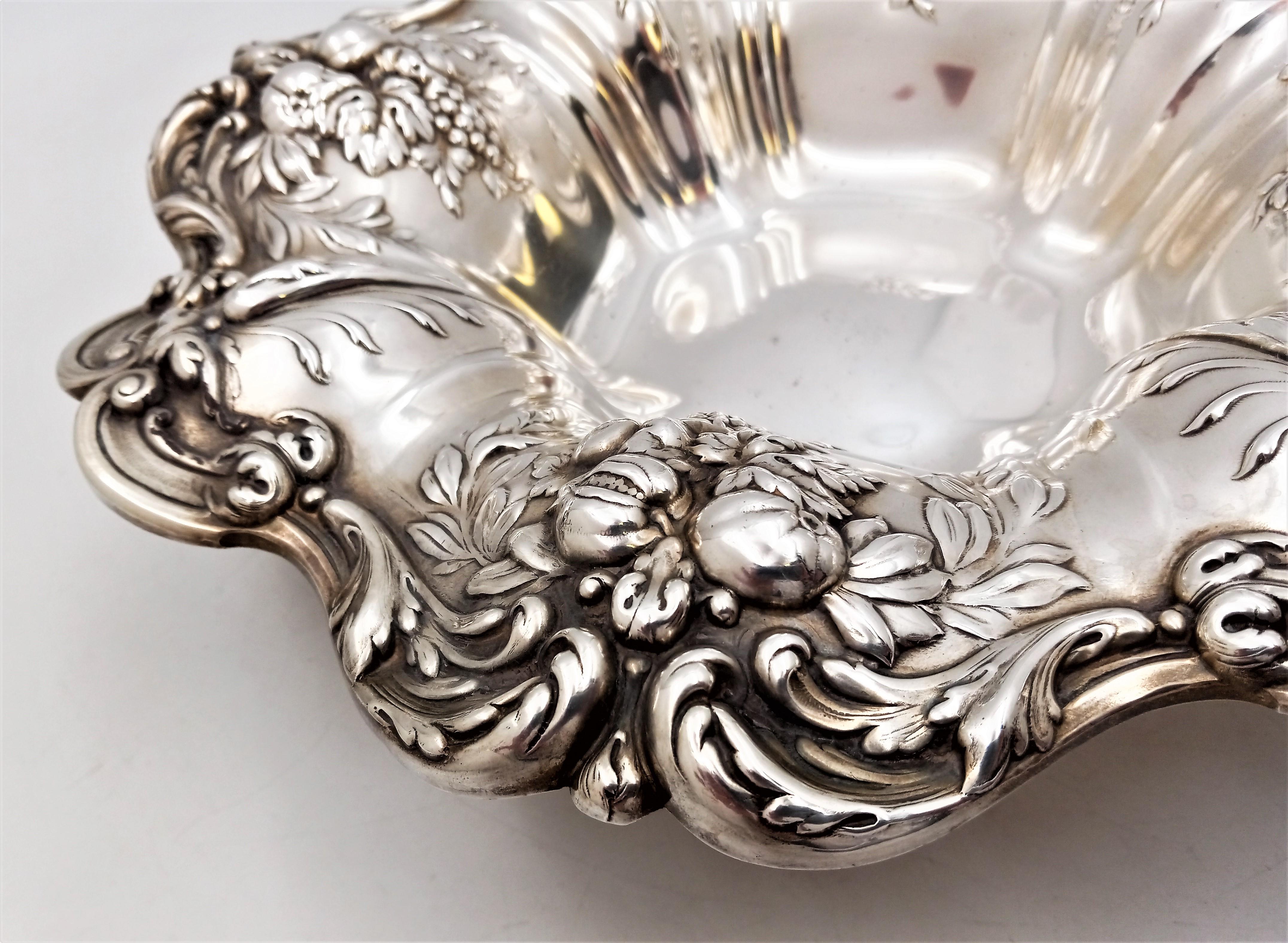 Mid-20th Century Reed & Barton Sterling Silver Francis I Serving Bowl in Art Nouveau Style X569