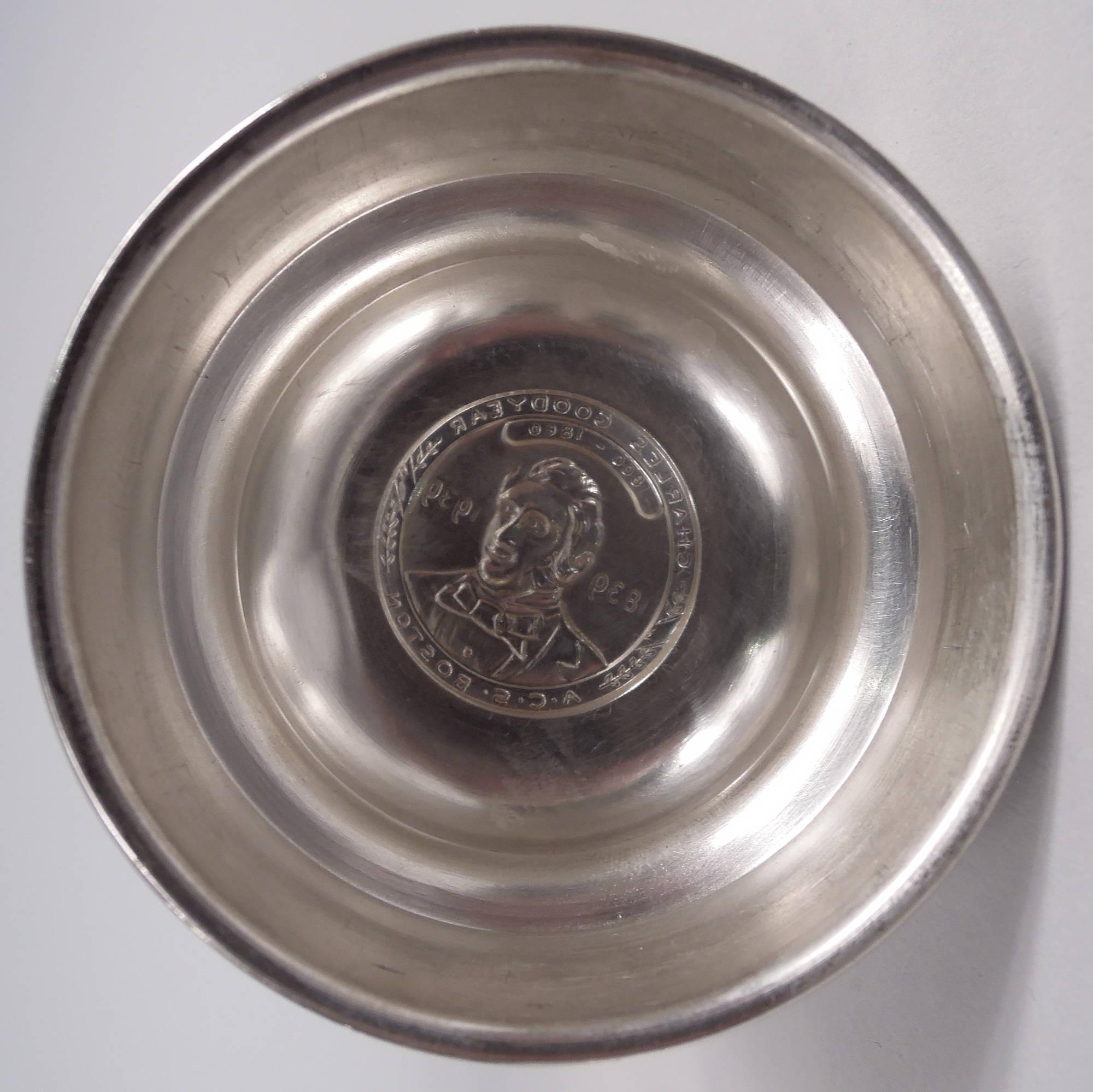 Reed & Barton Sterling Silver Home Alone Mini Martini Solo Shaker in vendita 3