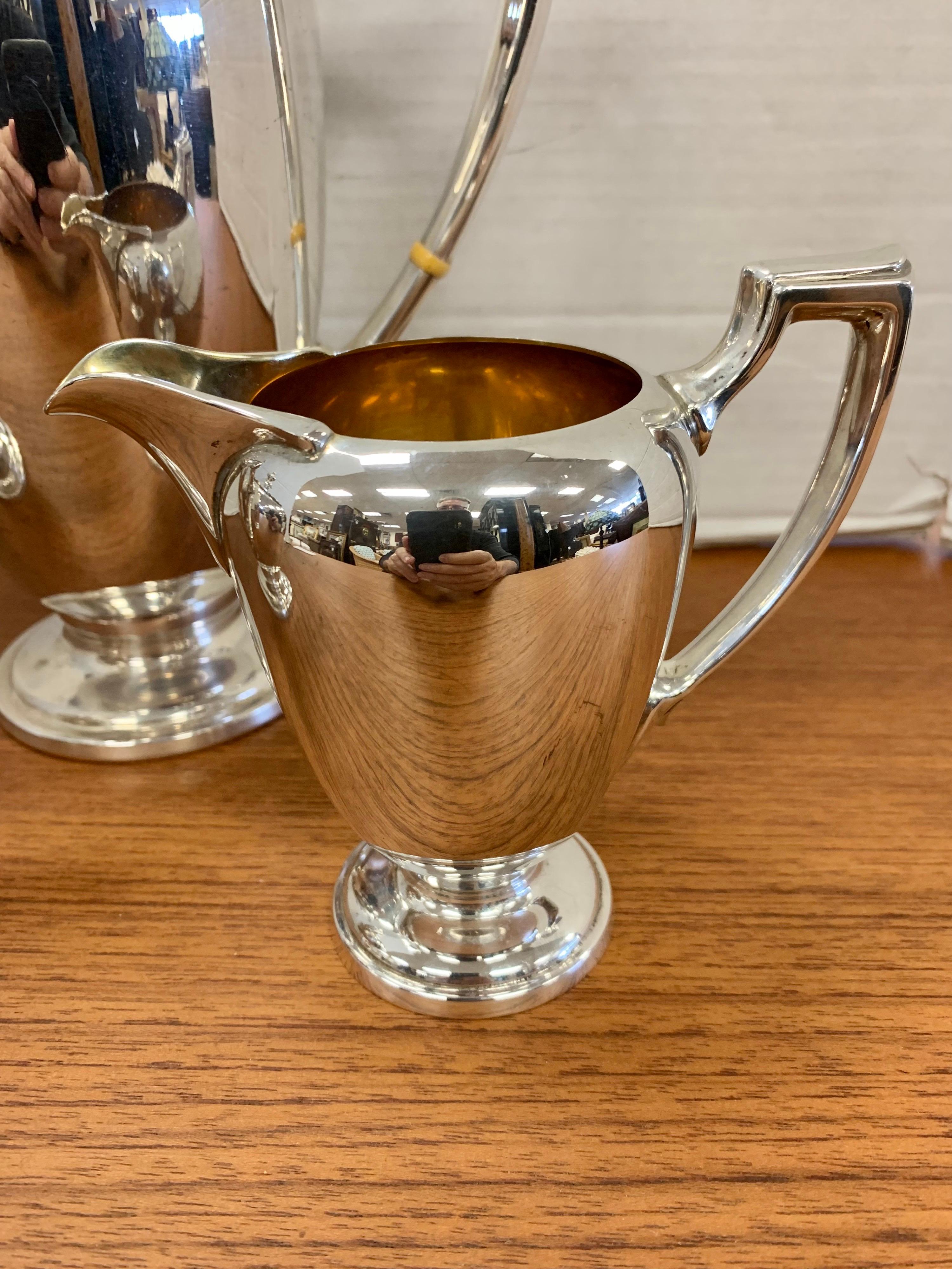 Reed & Barton Sterling Silver Tea Set In Good Condition In West Hartford, CT