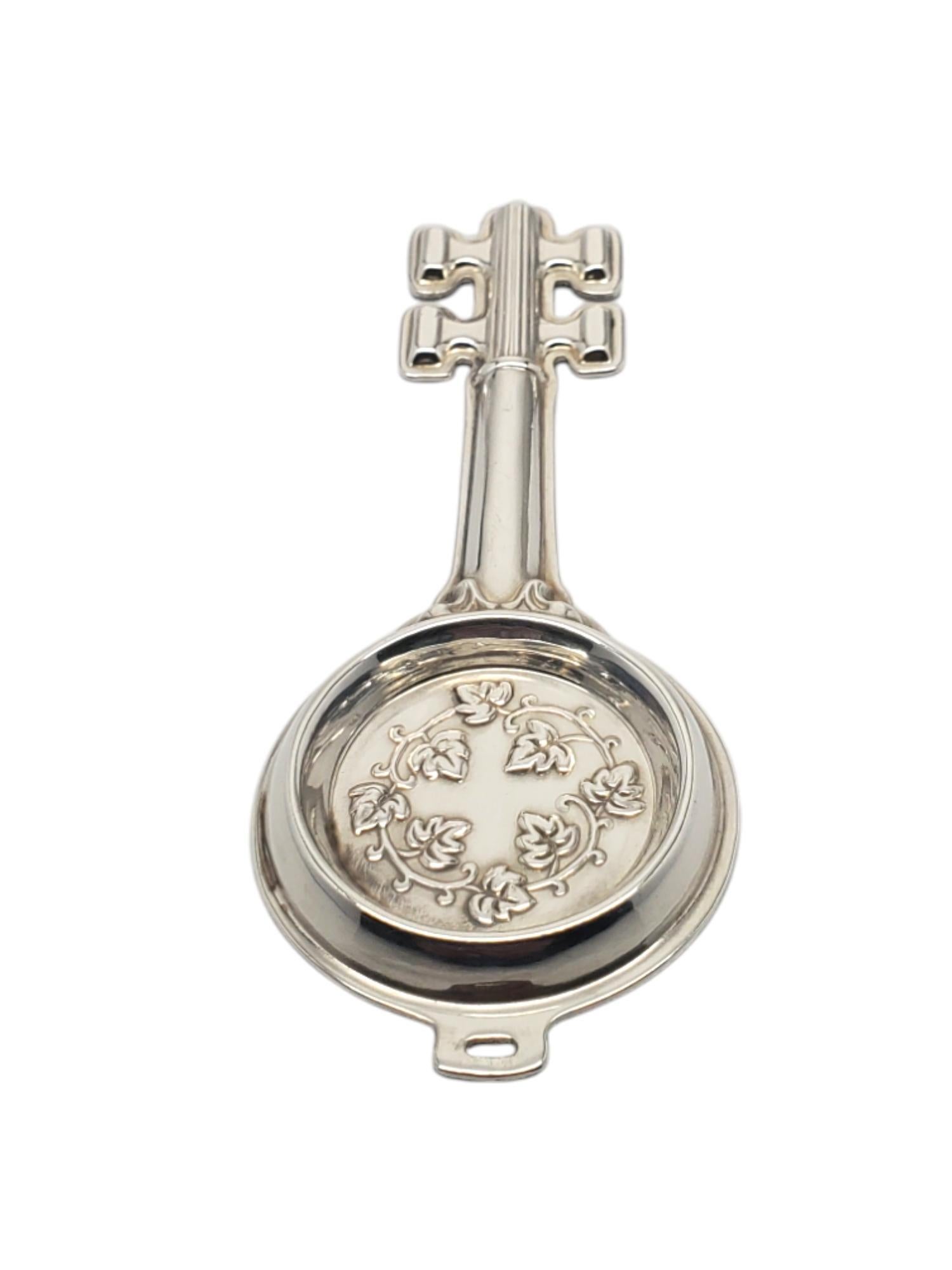 Ciondolo a forma di chiave di assaggiatore di vino Reed & Barton in argento sterling, circa 1880 #20560 In condizioni buone in vendita a Washington Depot, CT