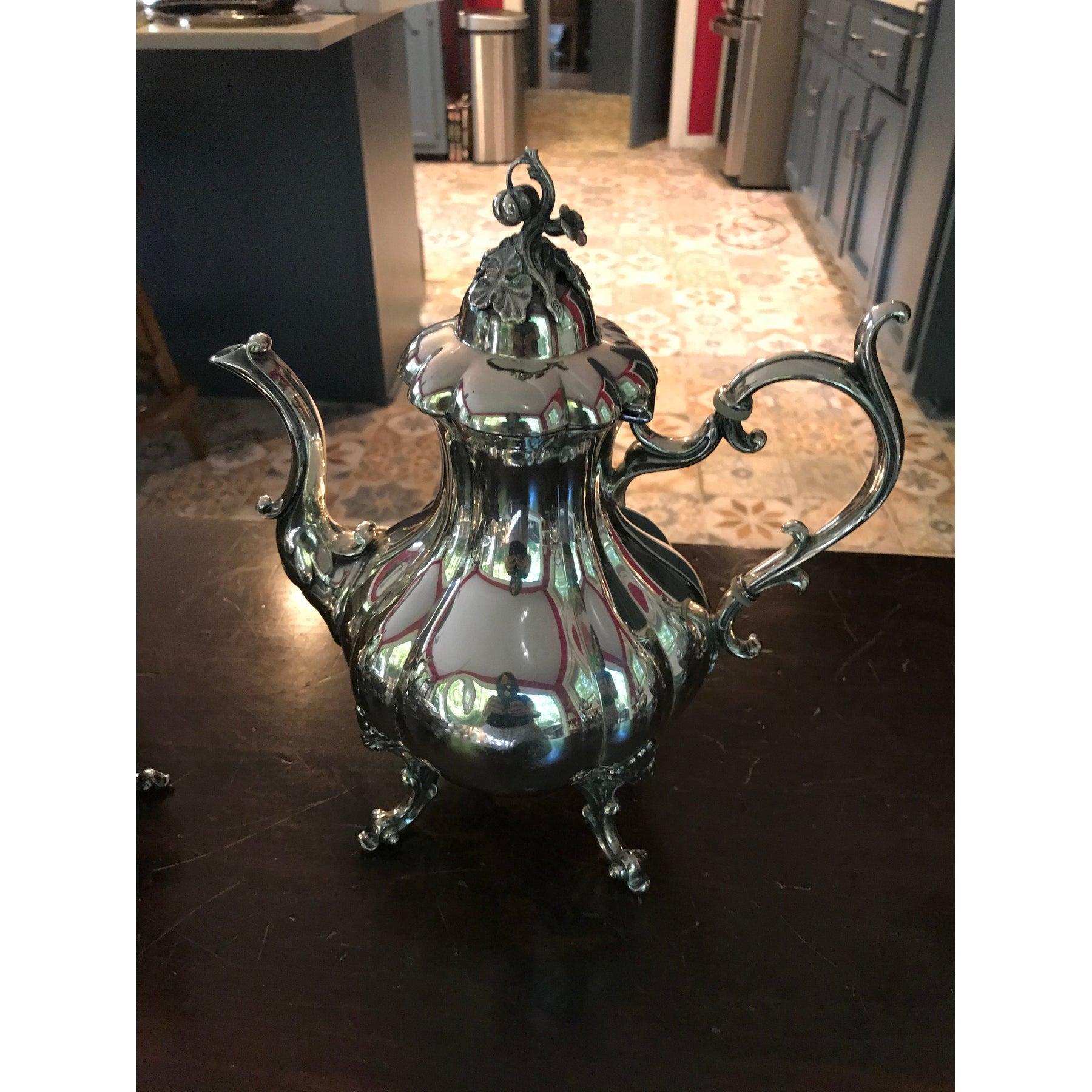 Reed & Barton Winthrop Vintage Silver Plate Tea Set - 5 Pieces For Sale 3