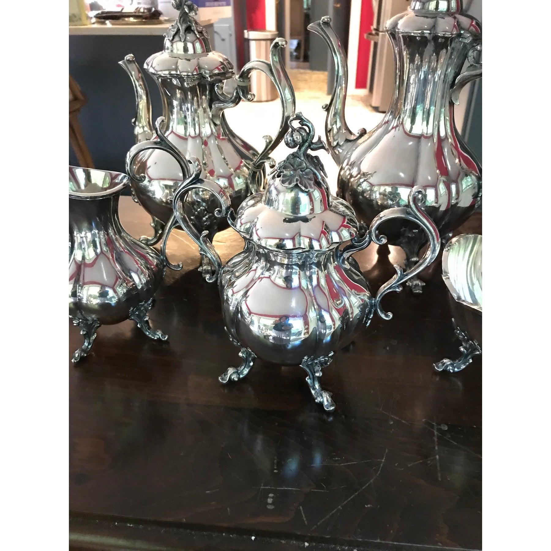 Reed & Barton Winthrop Vintage Silver Plate Tea Set - 5 Pieces For Sale 4
