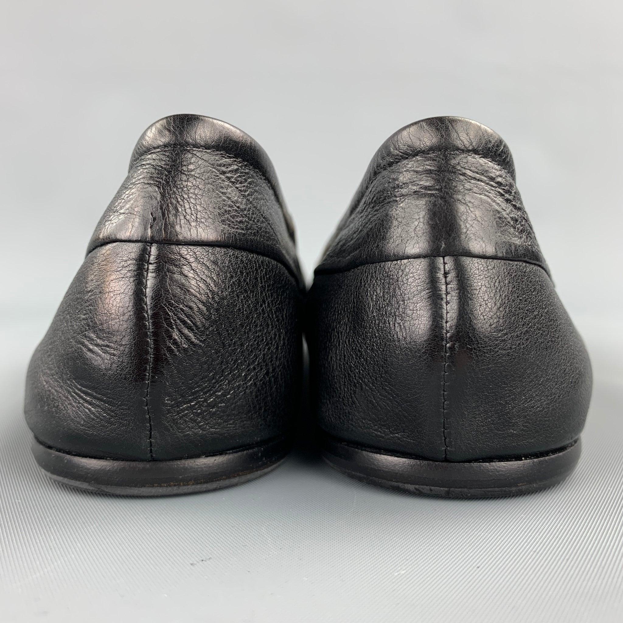 REED KRAKOFF Größe 7,5 Schwarz & Beige Zweifarbige flache Lederschuhe mit Zehenkappe aus Leder im Angebot 1