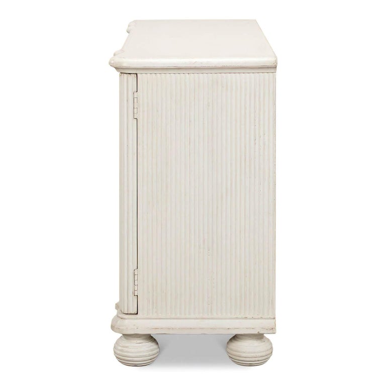 Reeded Antique White For Sale at 1stDibs reeded front