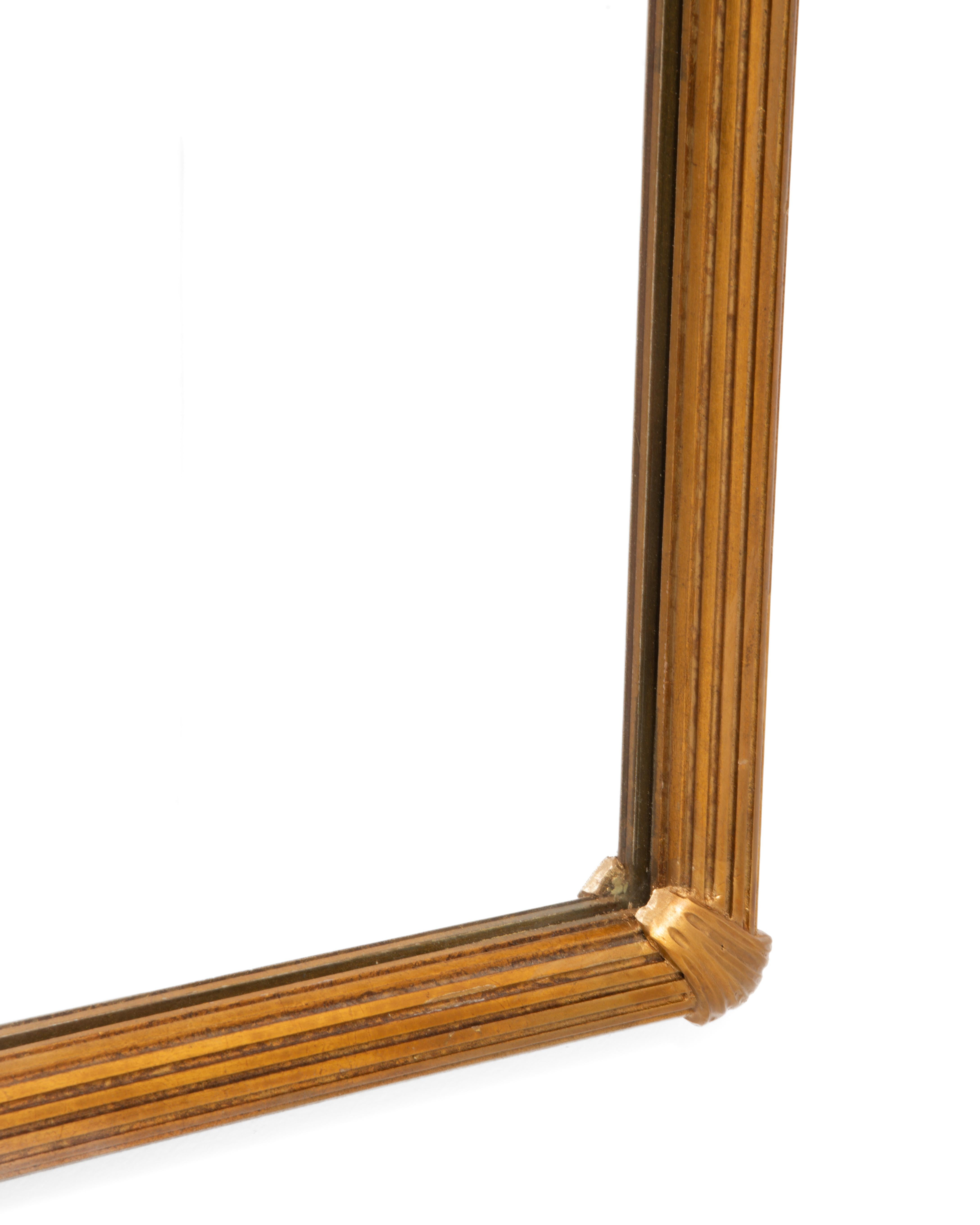 Reeded Gilt Acanthus Leaf Neoclassical Italian Carved Plaster Wood Mirror 1950s For Sale 6