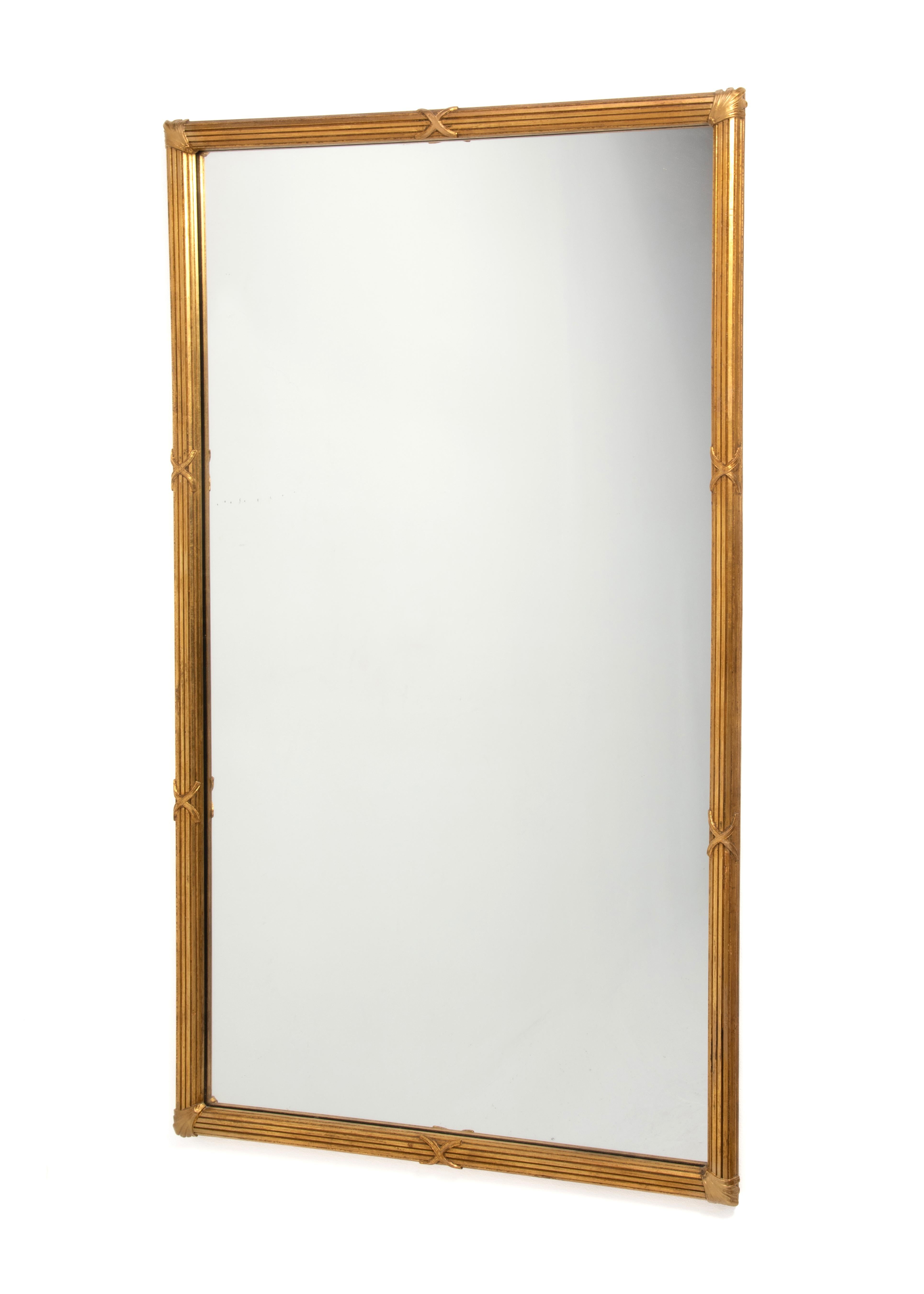 Reeded Gilt Acanthus Leaf Neoclassical Italian Carved Plaster Wood Mirror 1950s In Good Condition For Sale In Forest Grove, PA