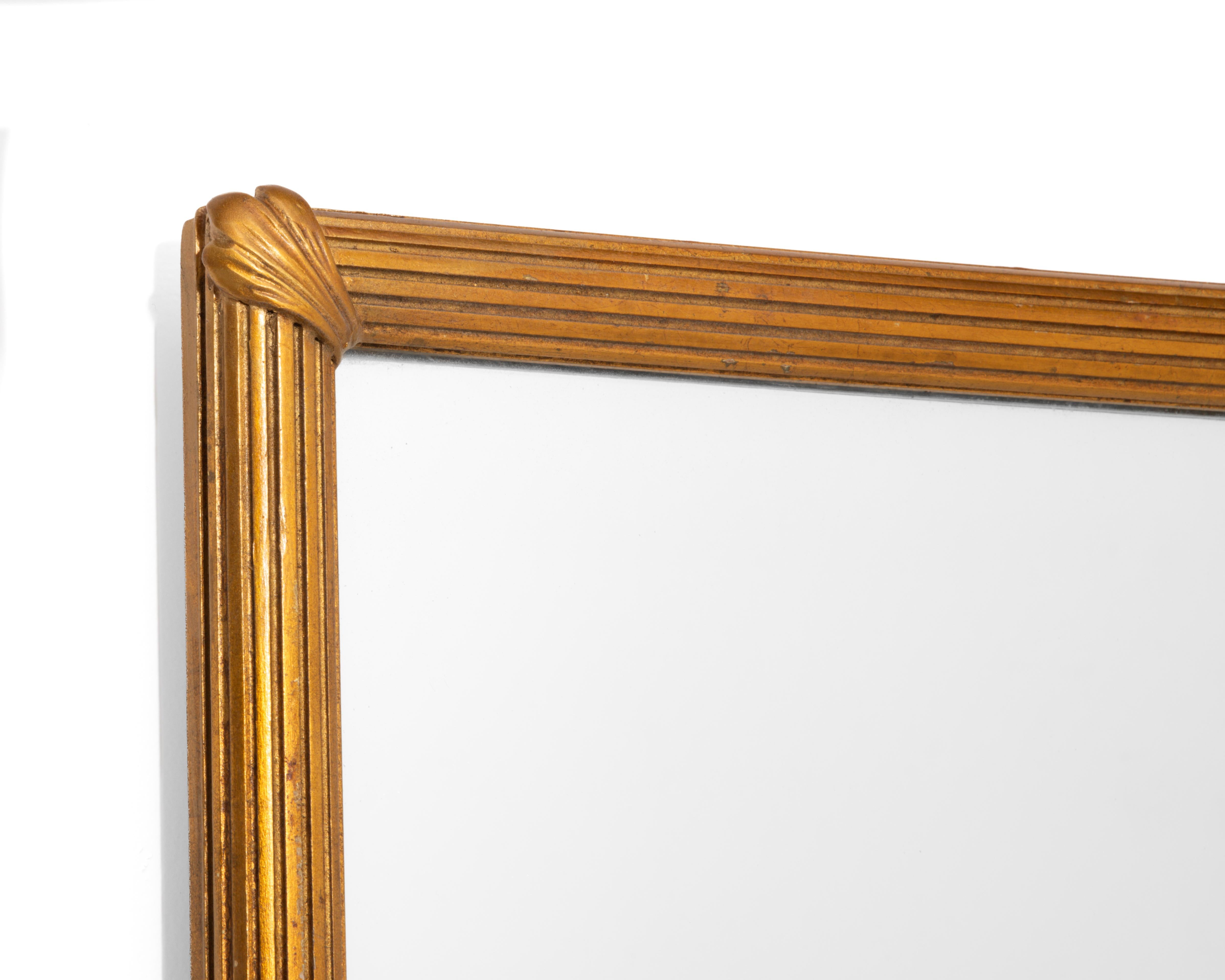 Mid-20th Century Reeded Gilt Acanthus Leaf Neoclassical Italian Carved Plaster Wood Mirror 1950s For Sale
