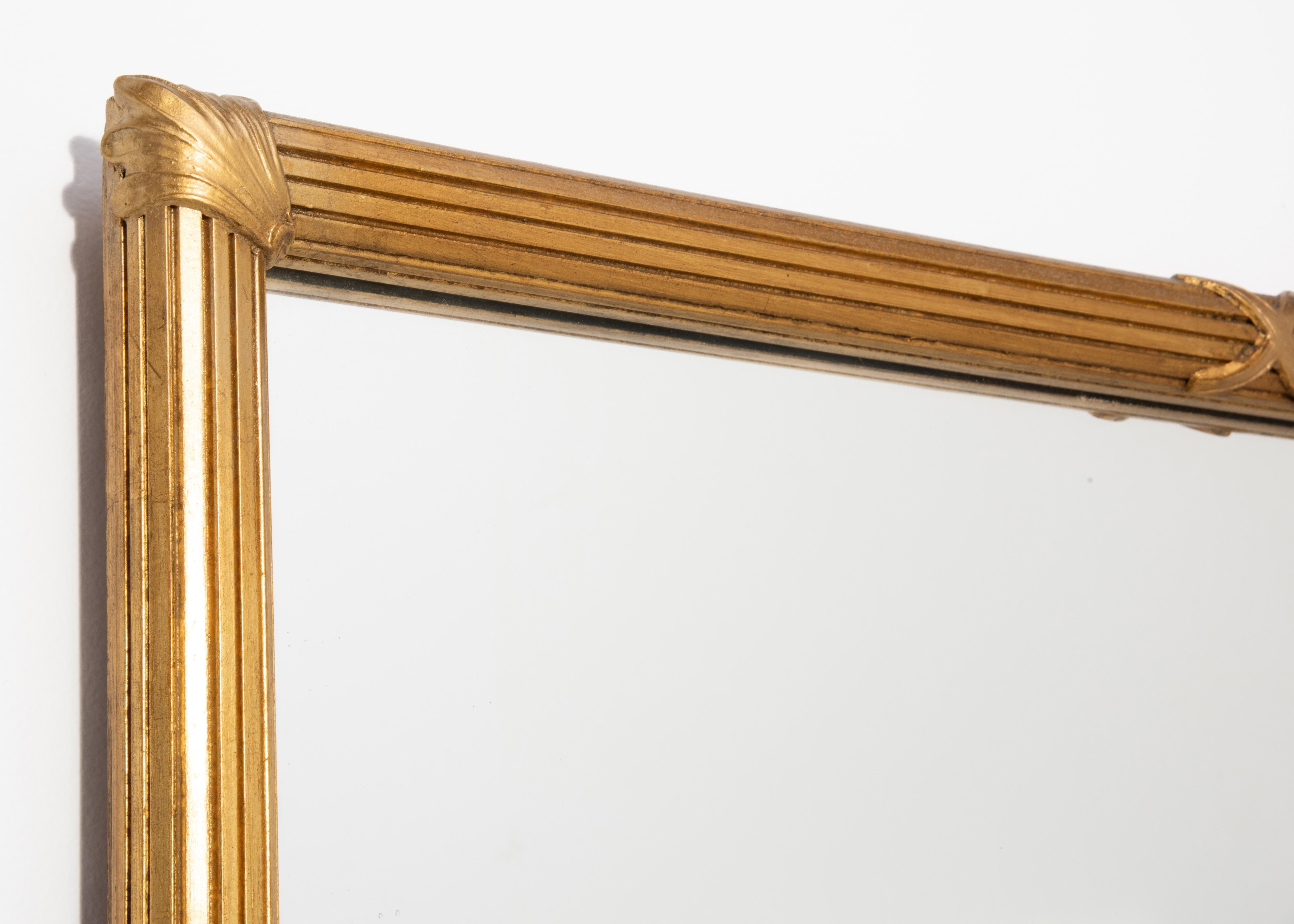 Reeded Gilt Acanthus Leaf Neoclassical Italian Carved Plaster Wood Mirror 1950s For Sale 2