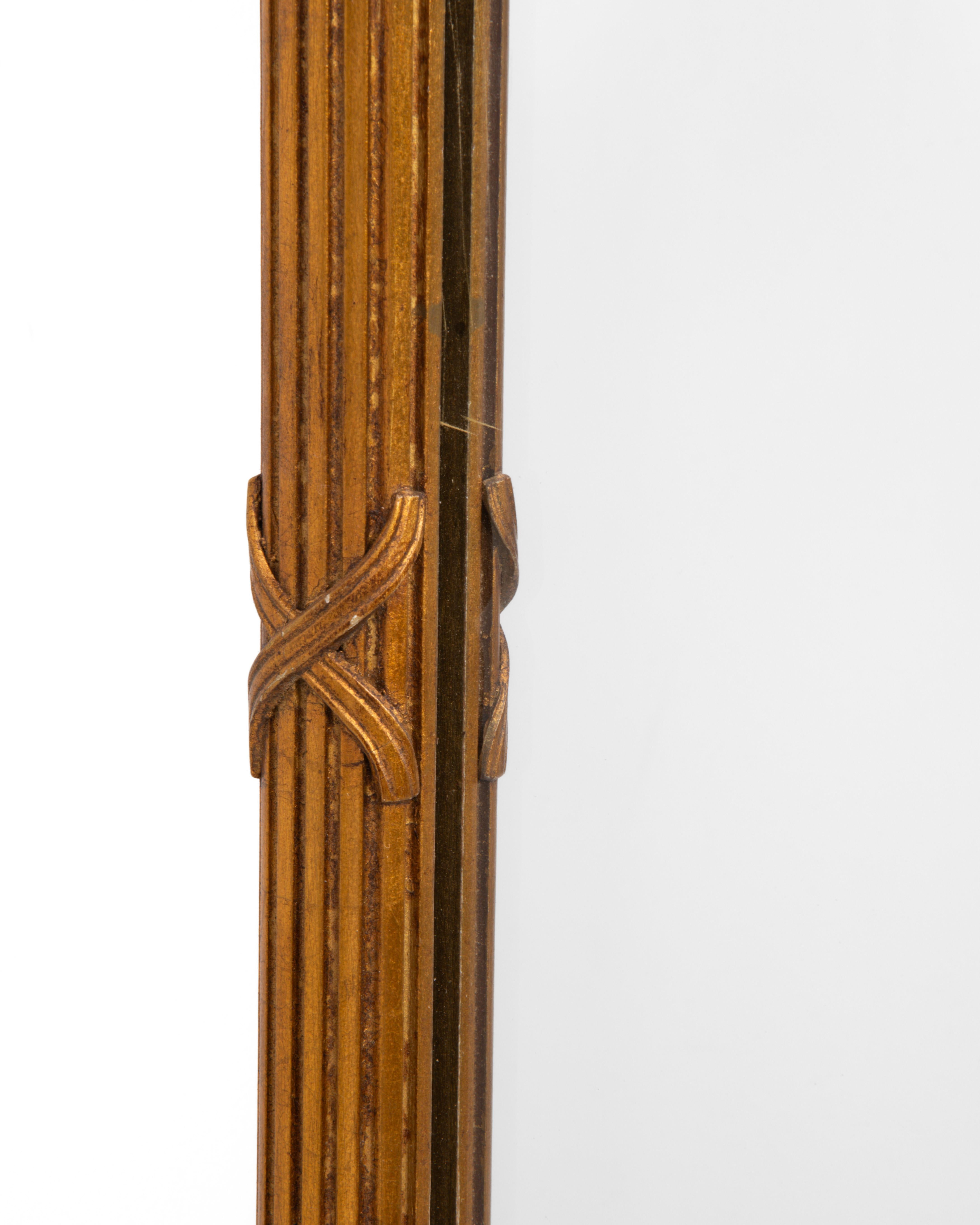 Reeded Gilt Acanthus Leaf Neoclassical Italian Carved Plaster Wood Mirror 1950s For Sale 4