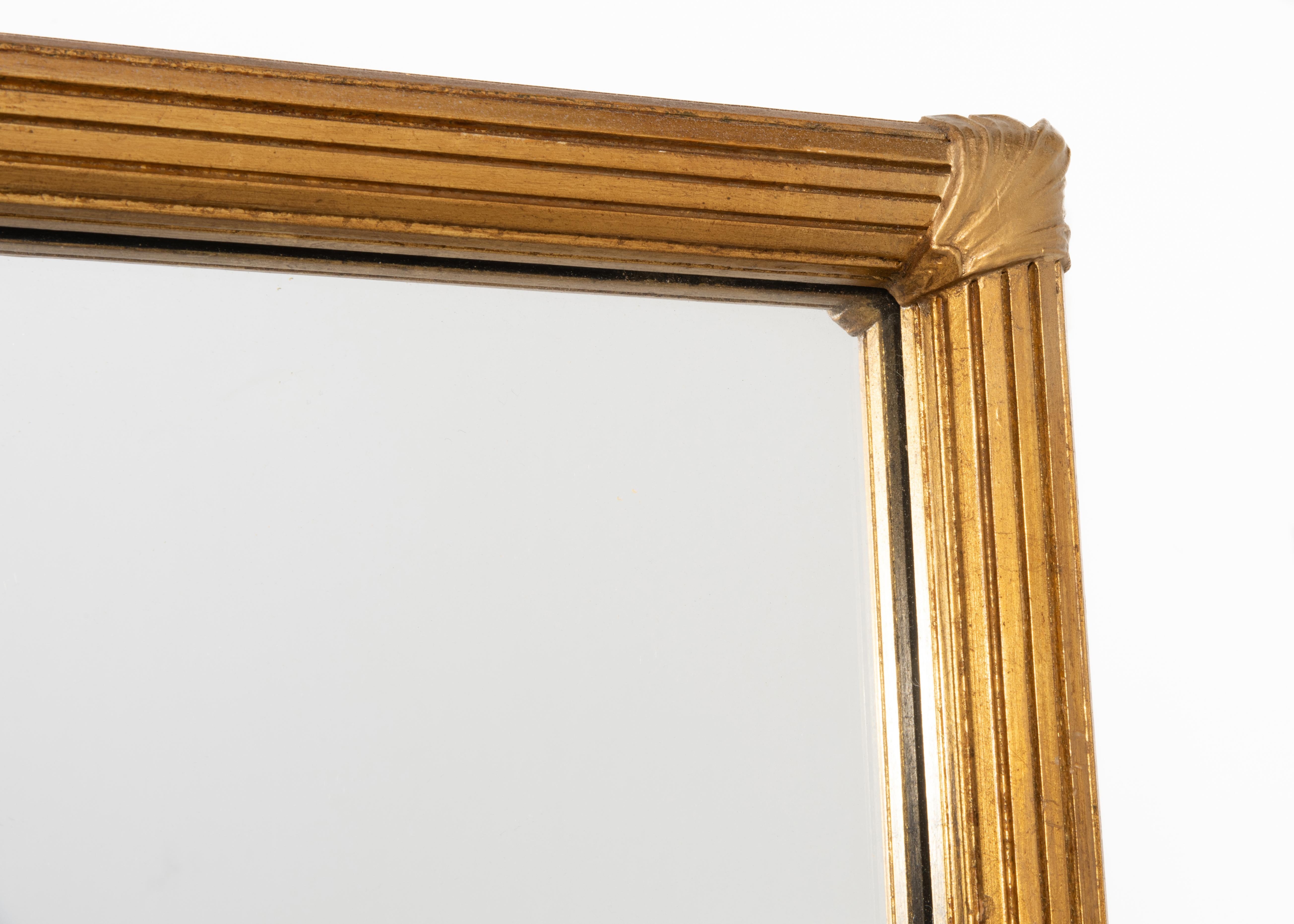 Reeded Gilt Acanthus Leaf Neoclassical Italian Carved Plaster Wood Mirror 1950s For Sale 4