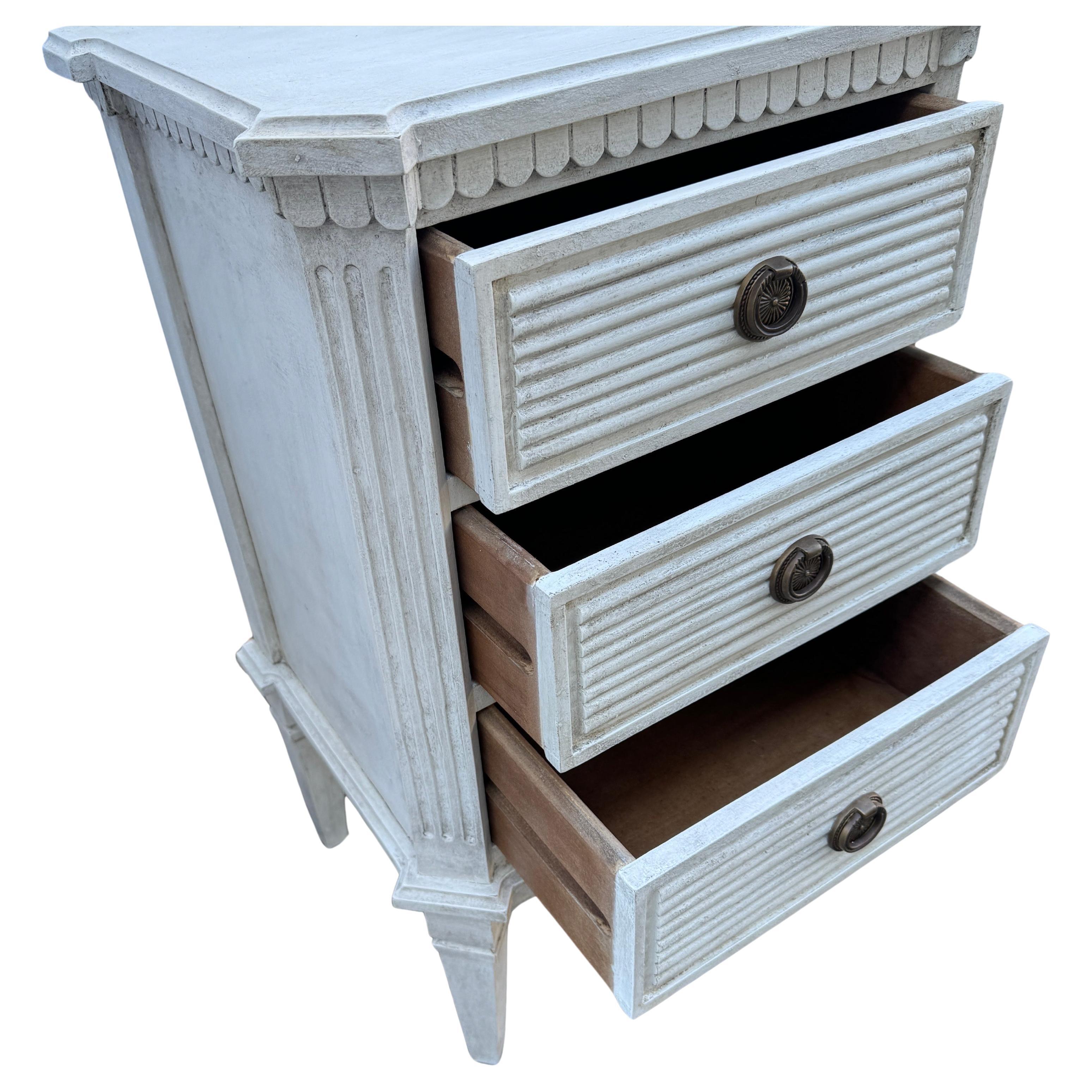 Swedish Reeded Gustavian Style Commode Nightstand Chest of Drawers  For Sale