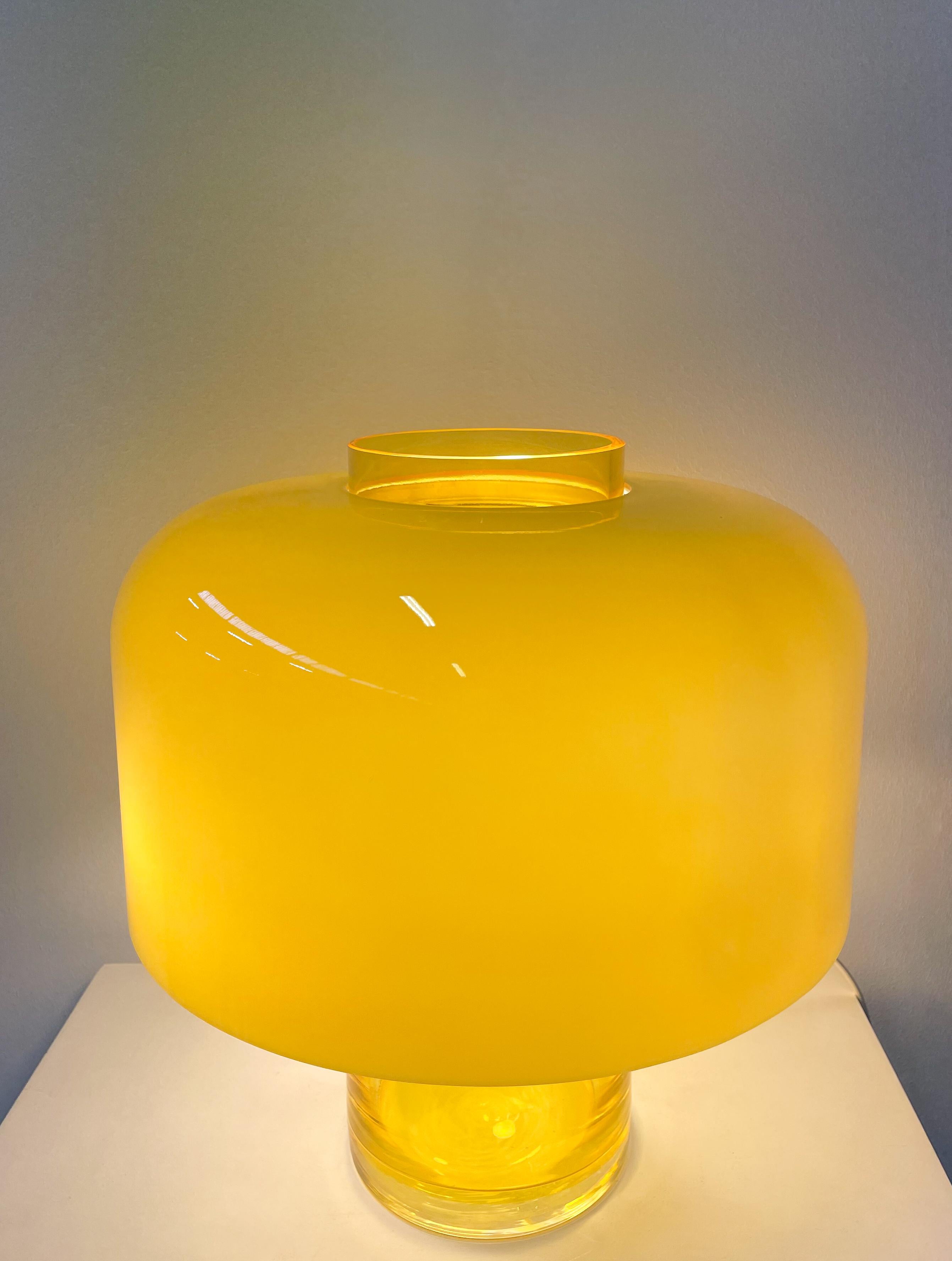 italien Lampe de table/vase en verre de Murano Modèle LT 226 de Carlo Nason  en vente