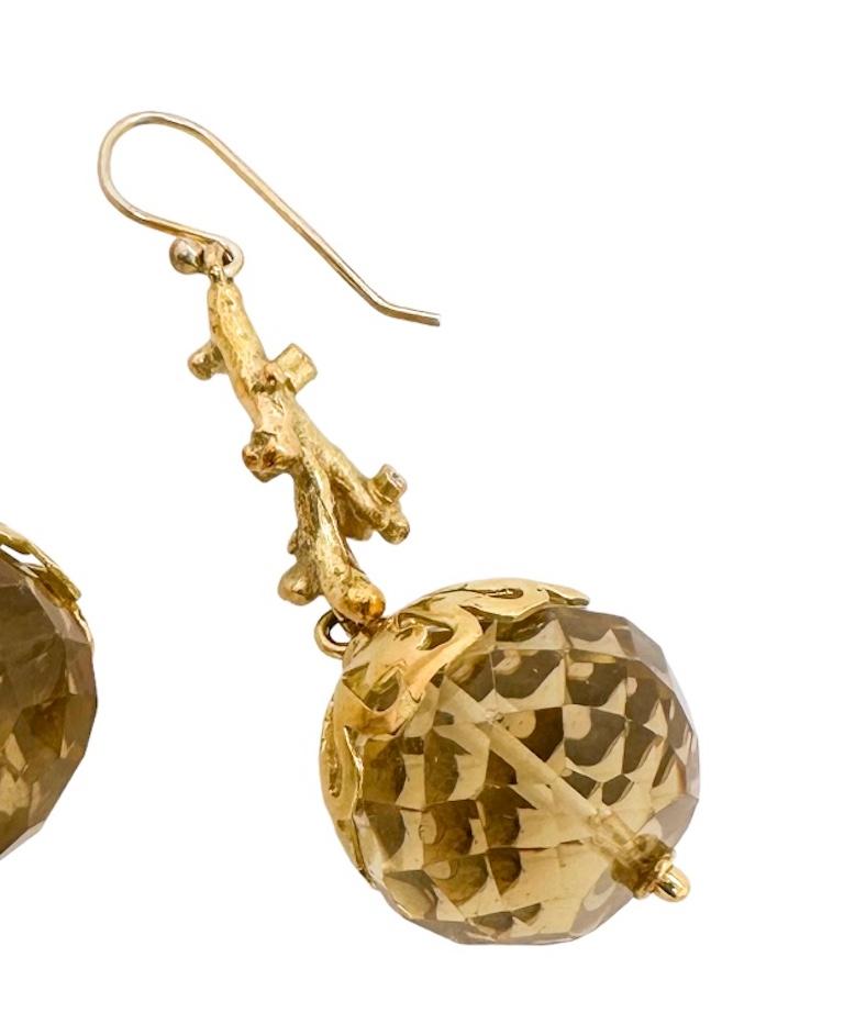 Taille brillant Boucles d'oreilles pendantes en perles de citrine Reef en or jaune 18 carats avec diamants en vente