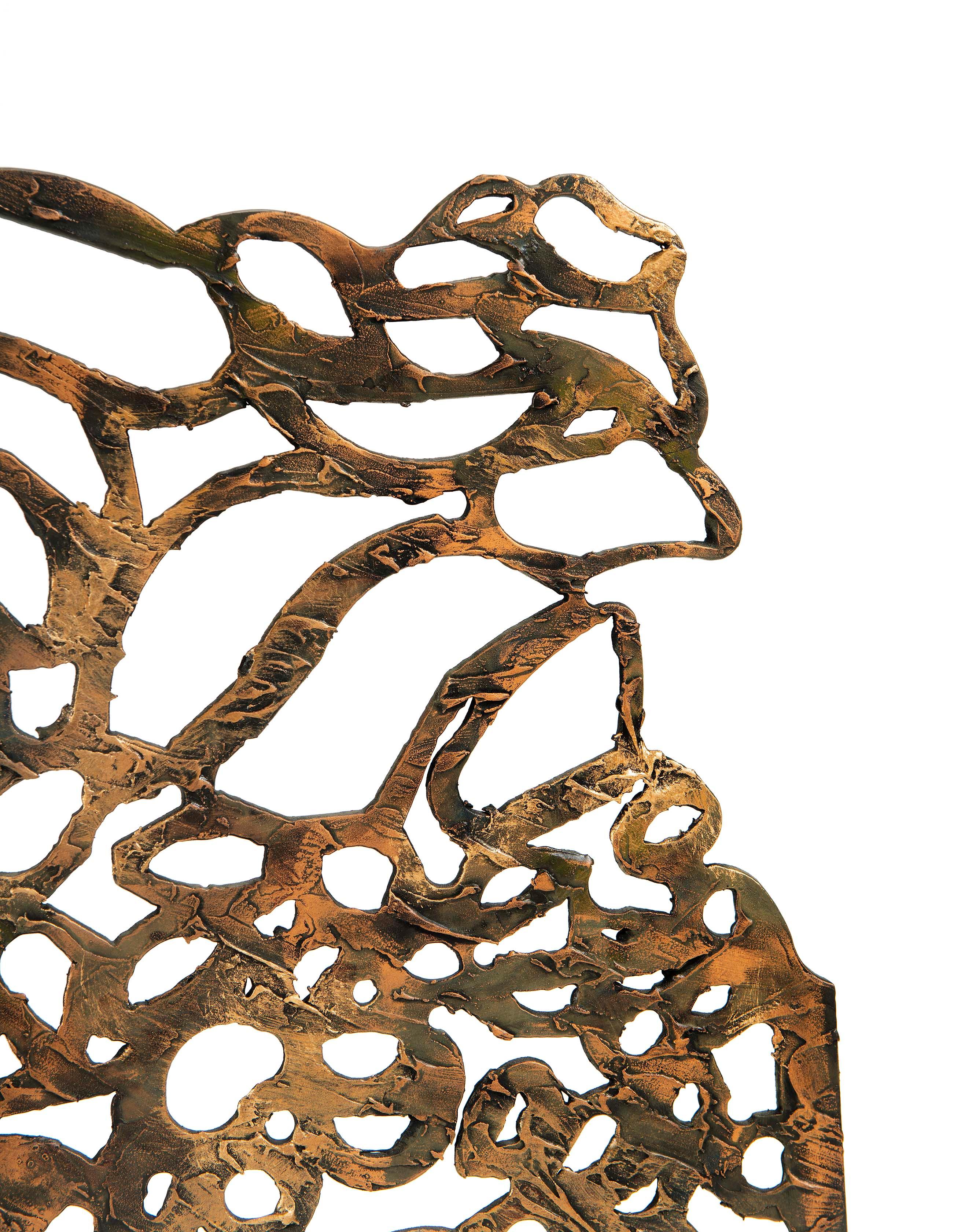 Inspired by the natural texture and intricate beauty of ocean coral, the Reef Fireplace Screen adds organic style and coastal elegance to any living room, bedroom, or luxury interior.  Its sculptural design captures the rhythm and flow of the sea,