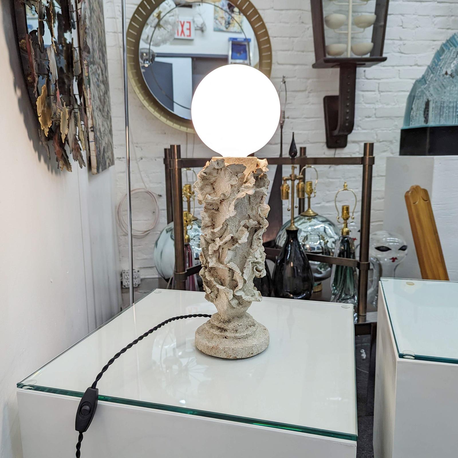„Reef Lamp #1“ Keramik-Tischlampe von einer großen Hush im Angebot 13