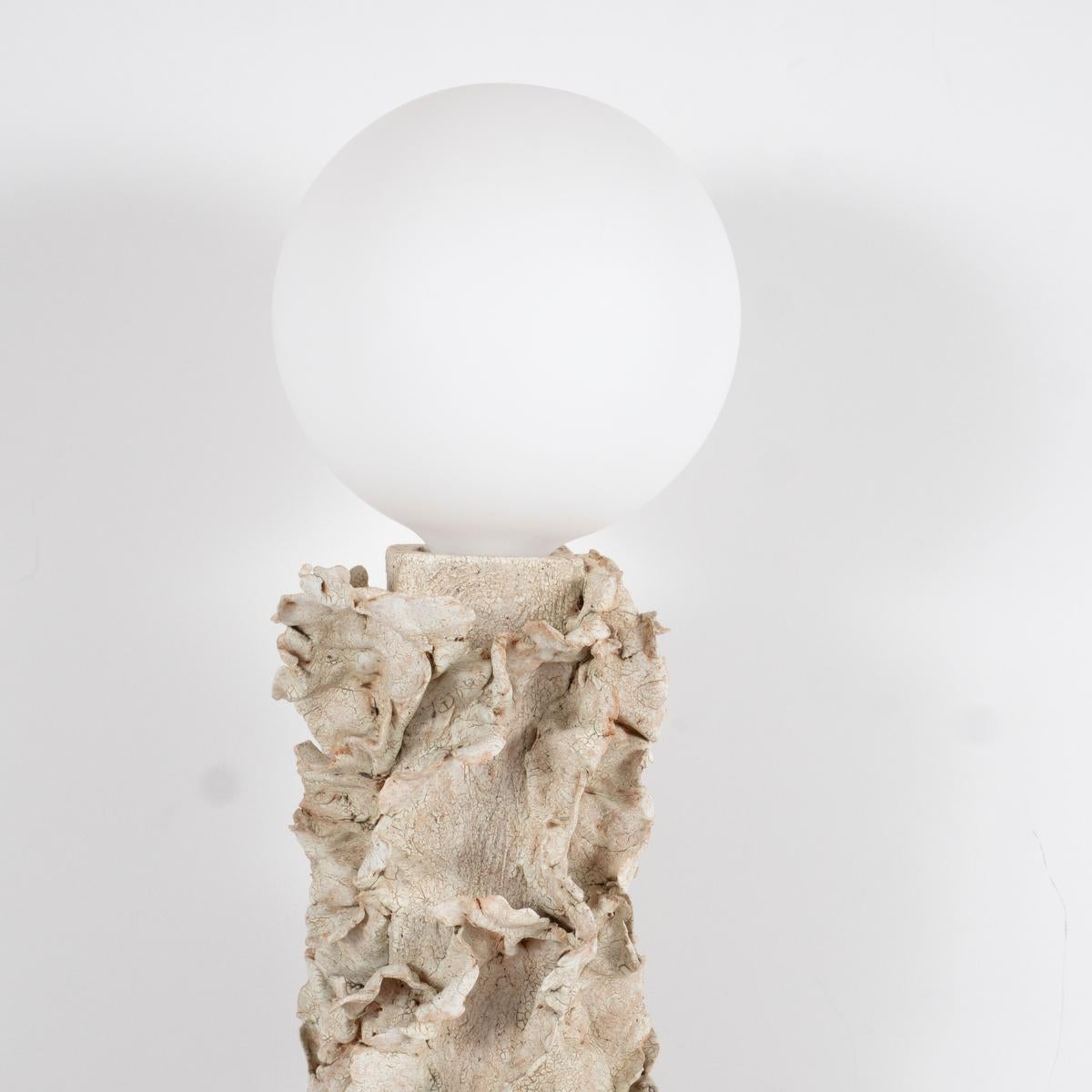 „Reef Lamp #1“ Keramik-Tischlampe von einer großen Hush (Organische Moderne) im Angebot
