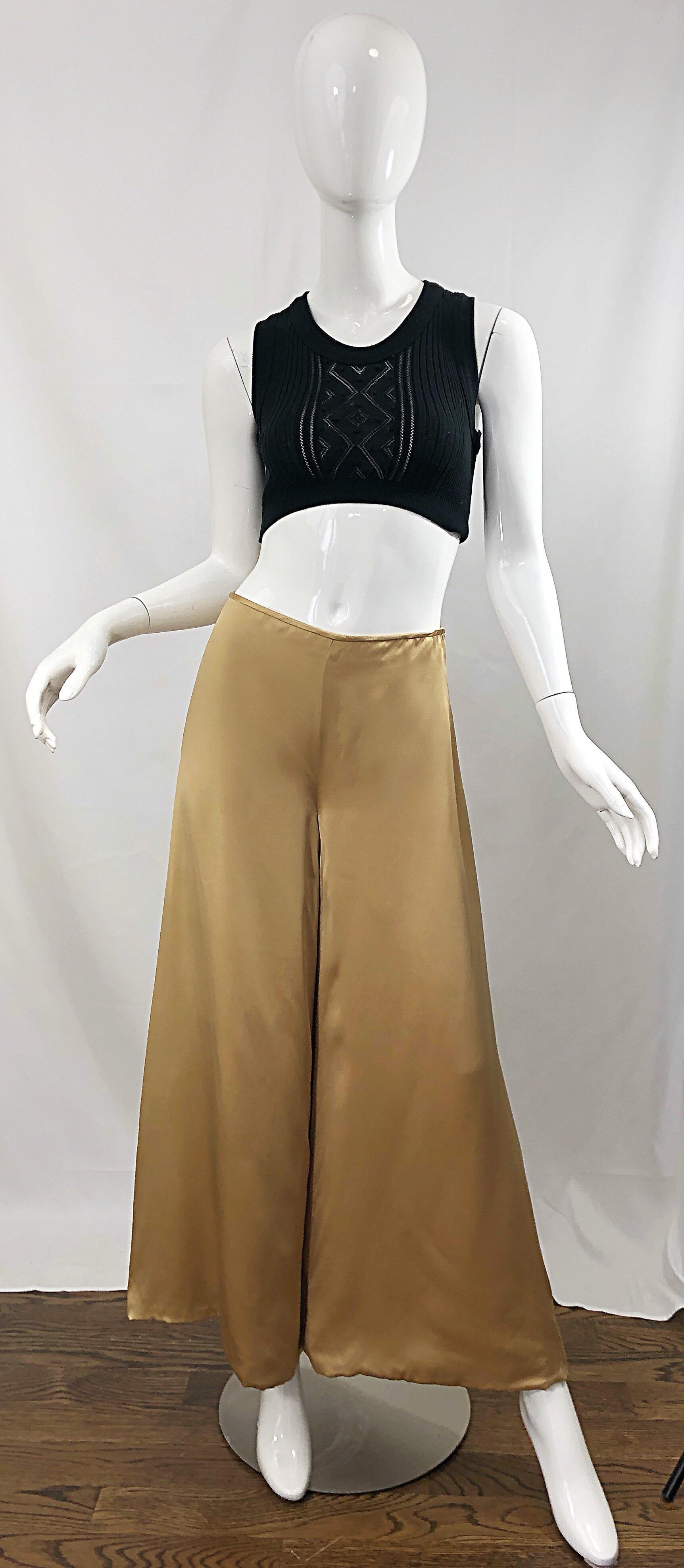 Reem Acra 2000s Liquid Gold Silk Size 6 / 8 Wide Leg Metallic Trousers Pants In Excellent Condition For Sale In San Diego, CA