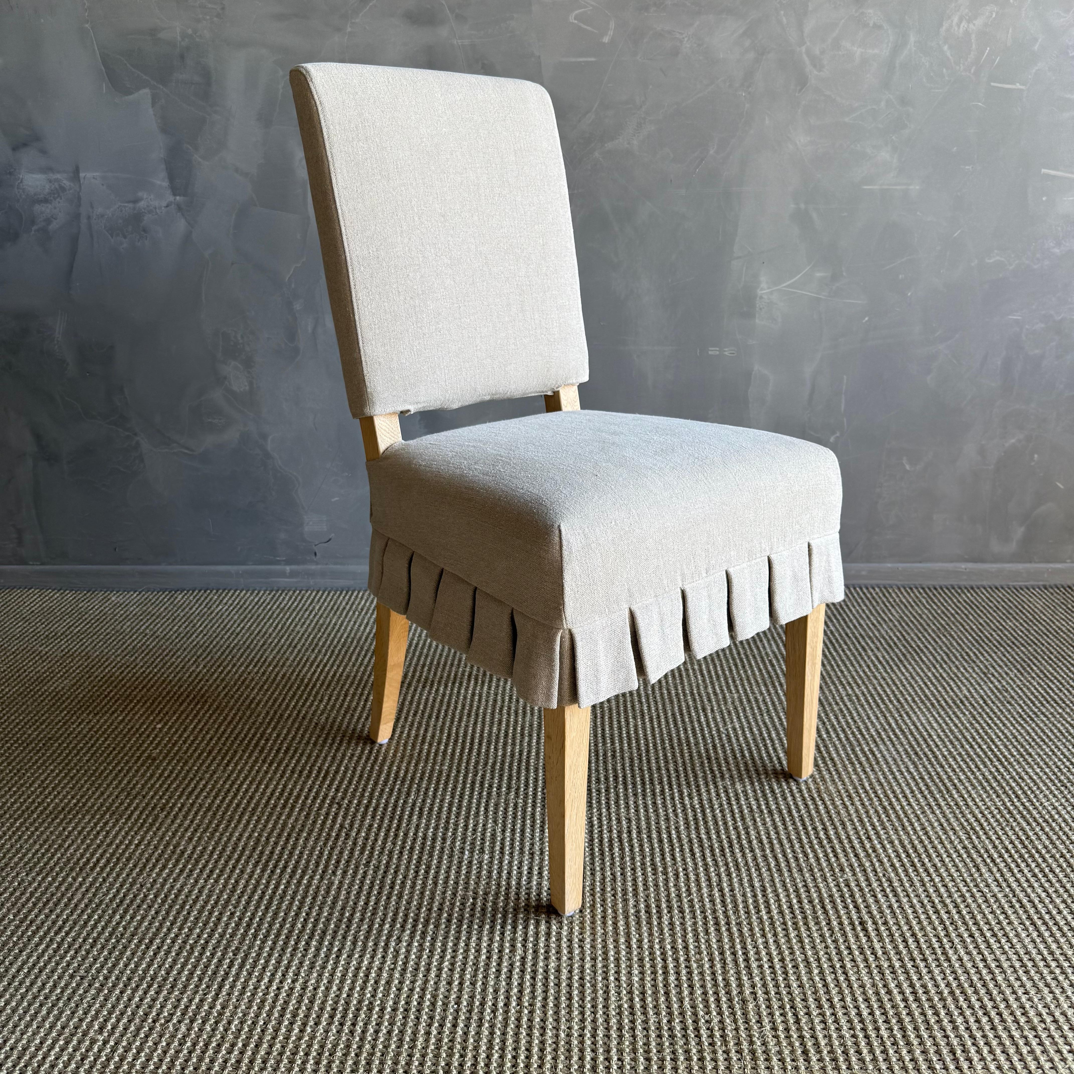 Reese Slip Covered Dining Chair in Belgian Linen Flax (21. Jahrhundert und zeitgenössisch) im Angebot
