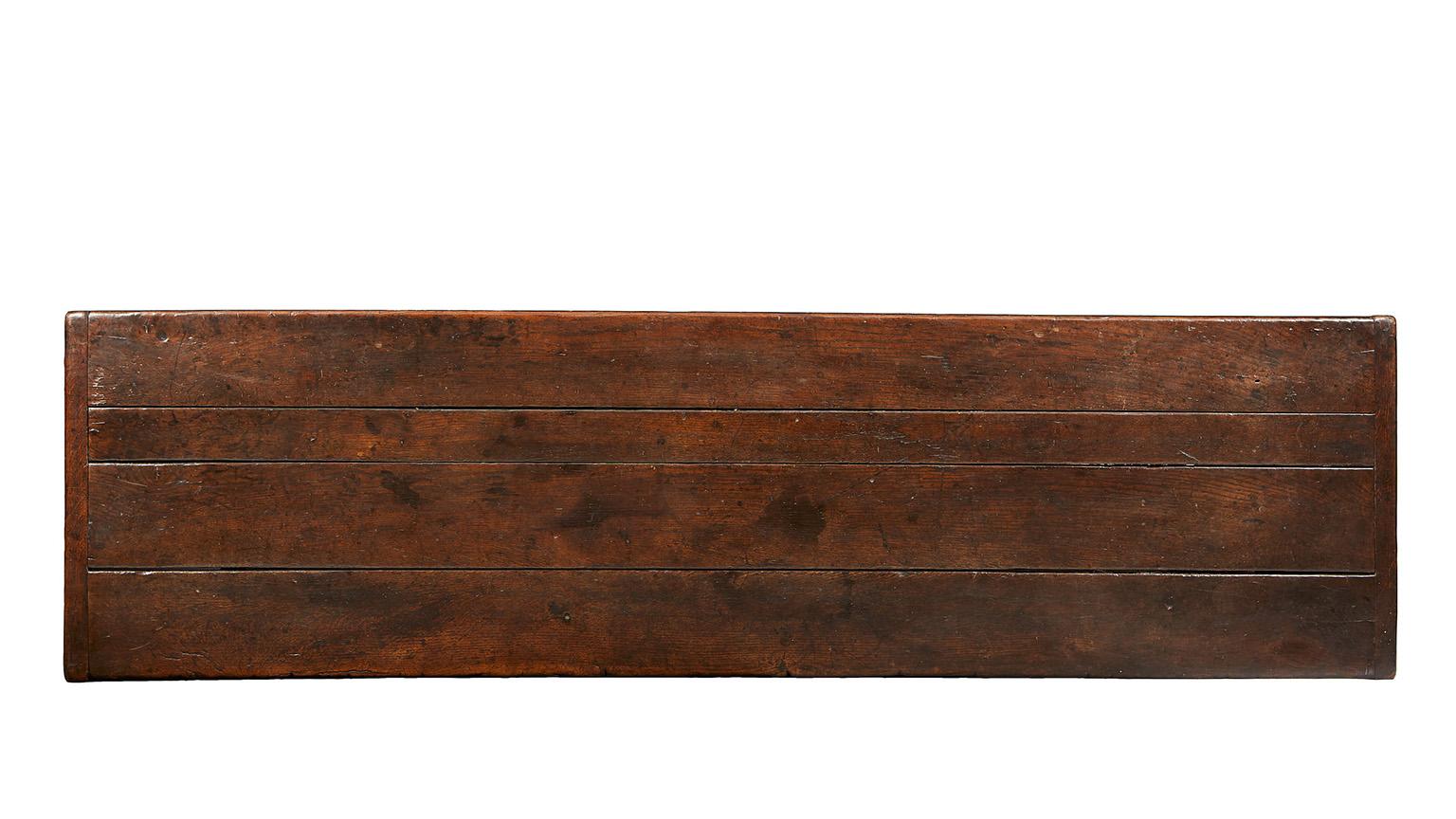 European Refectory Oak Dining Table, James I / Charles I, English, circa 1610-1640 For Sale