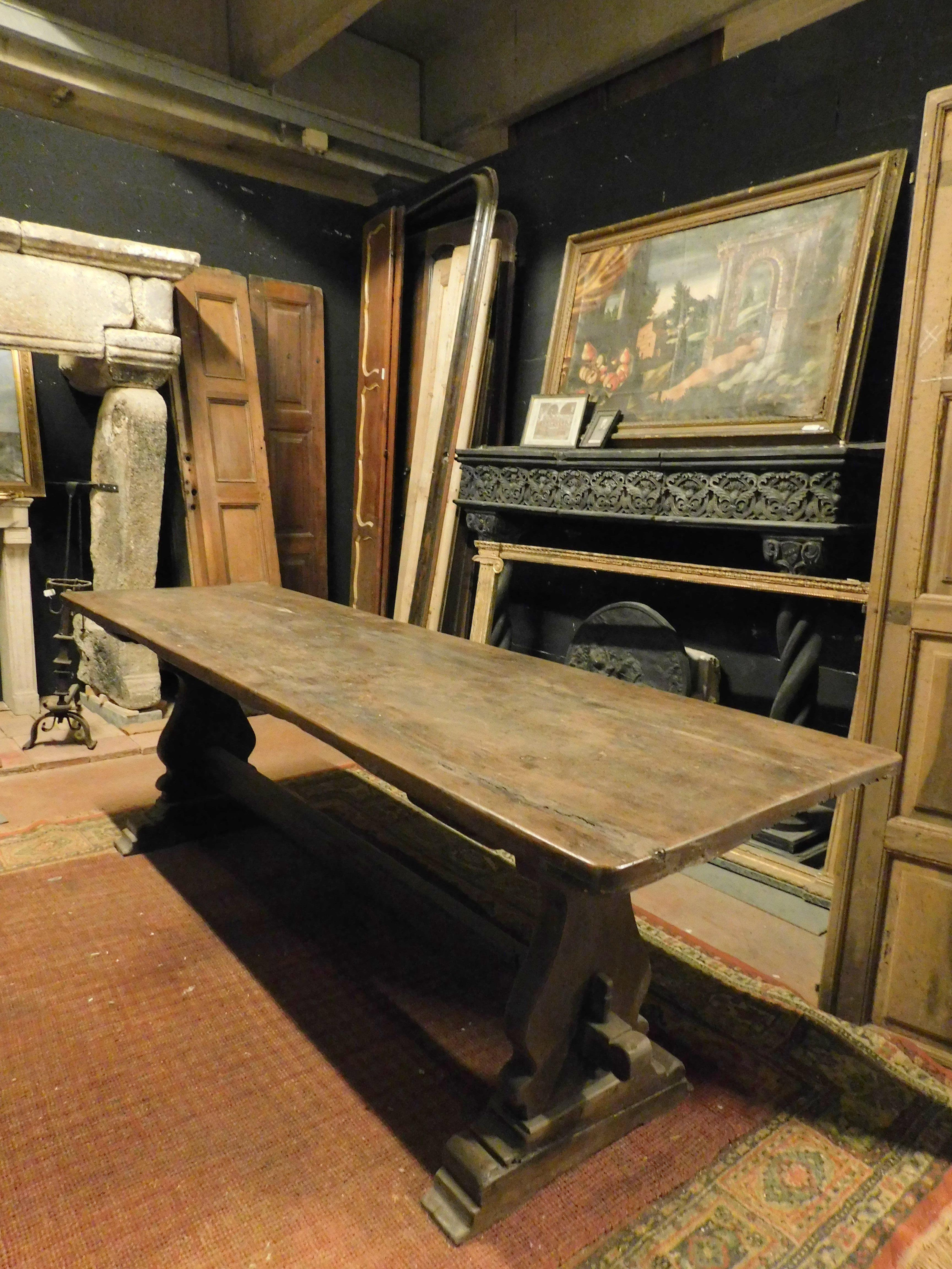 Hand-Crafted Refectory table in solid oak wood, Italy For Sale