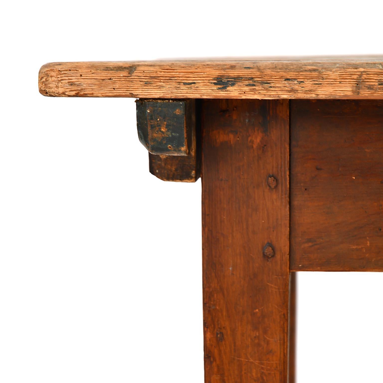 Refectory-Tisch aus Weichholz mit grüner Patina, Frankreich, frühes 20. Jahrhundert im Angebot 3