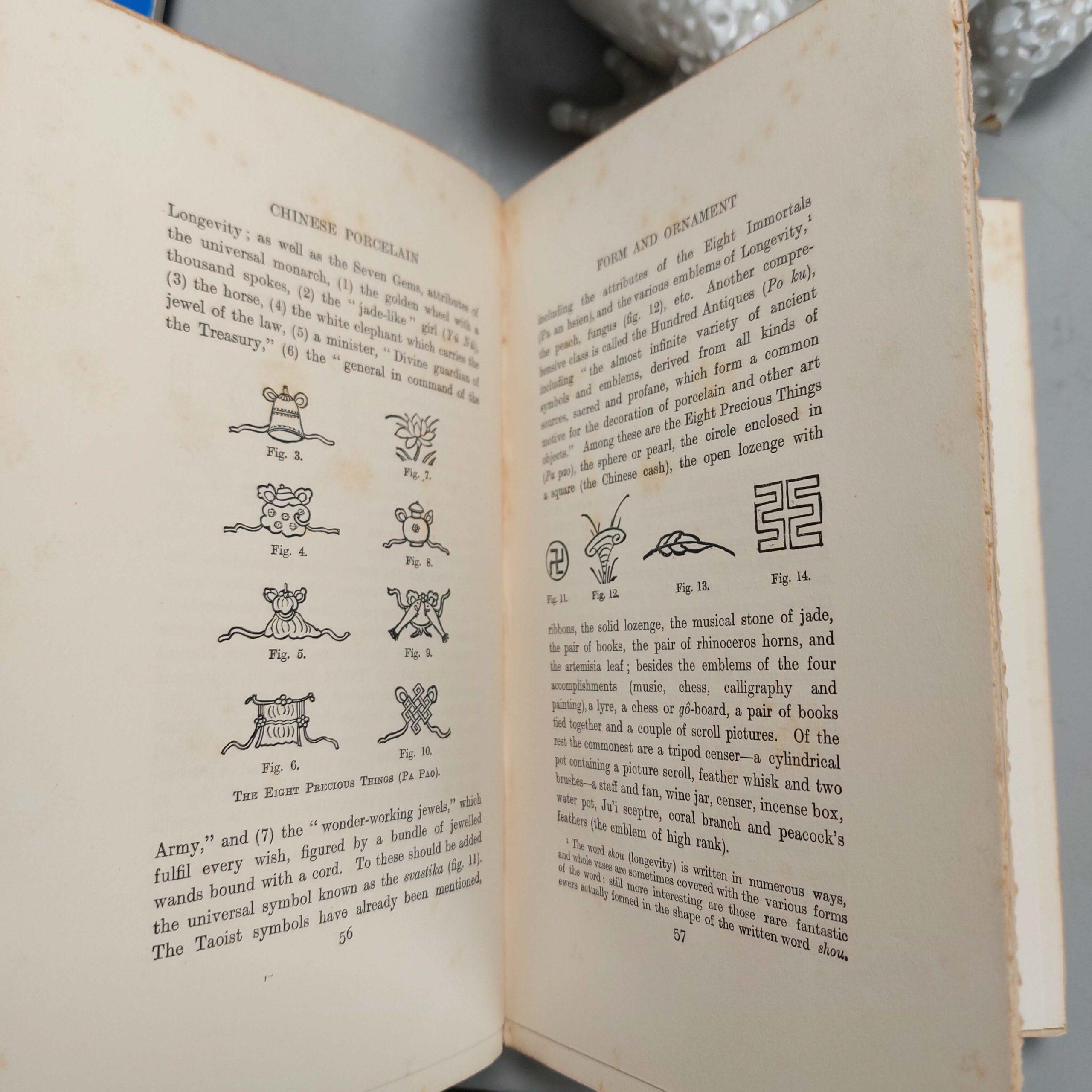 Porcellana__Orientale Continentale e Britannica (Porcellana di tutti i Paesi)

Hobson, R.L.

Titolo: Porcellana__Orientale Continentale e Britannica ...
Editore: Archibald Constable & Co. Ltd, Londra
Data di pubblicazione: 1906
Rilegatura: Copertina