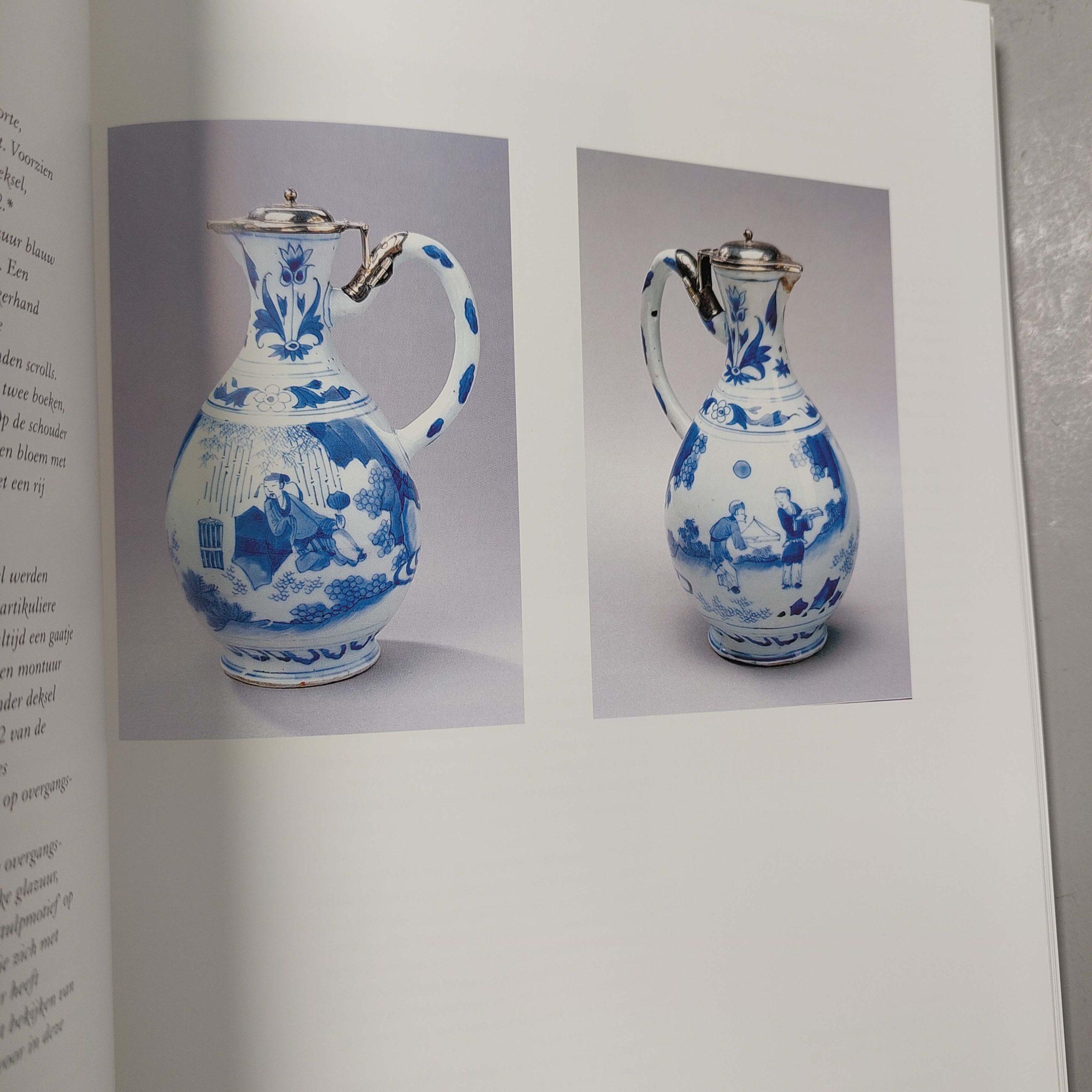 Ein großartiges Buch vom Paten der Porzellanschrift. CJA Jorg. Dies ist das beste Buch, um eine Reise mit orientalischem Porzellan zu beginnen. Es hat eine große Vielfalt an Stücken. Auch Stücke, die ein normaler Sammler in seinem Leben nicht zu