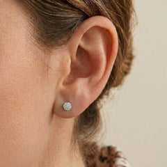Refinados Pendientes Florales de Diamantes de 0,21 quilates en Oro Blanco de 18 quilates