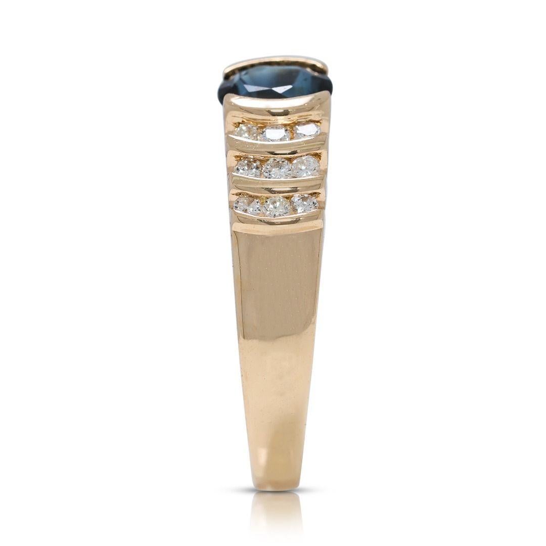 Bague raffinée en or jaune 18 carats, saphir 0,29 carat et diamants naturels en vente 1