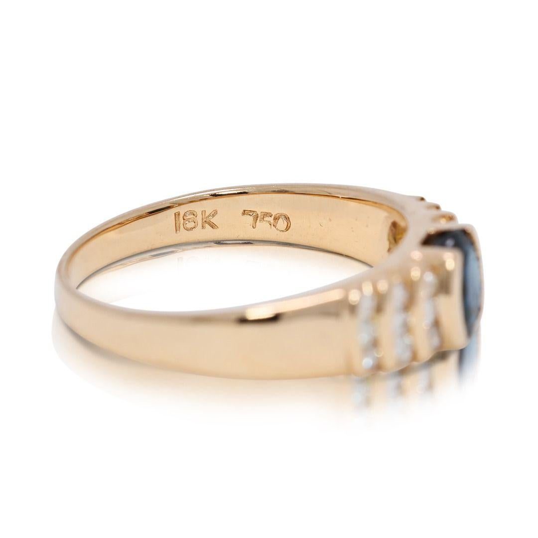 Anillo refinado de zafiro de 0,29 ct y diamantes naturales en oro amarillo de 18 quilates en venta 3