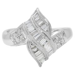 Raffinato anello con diamante naturale da 0,40 carati in oro bianco 18 carati