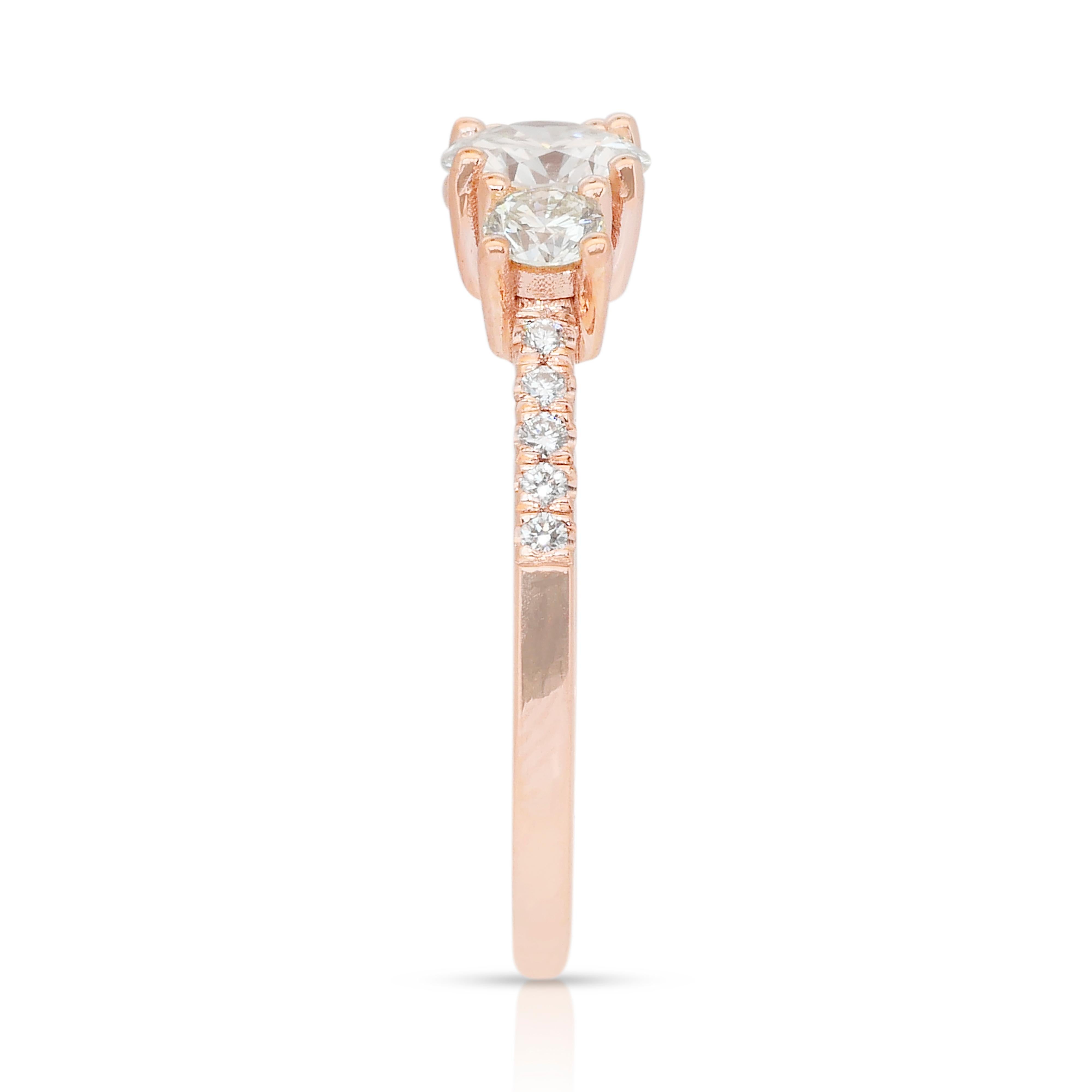 Bague 3 pierres en or rose 18 carats avec 0,92 ct de diamants - certifié IGI en vente 1