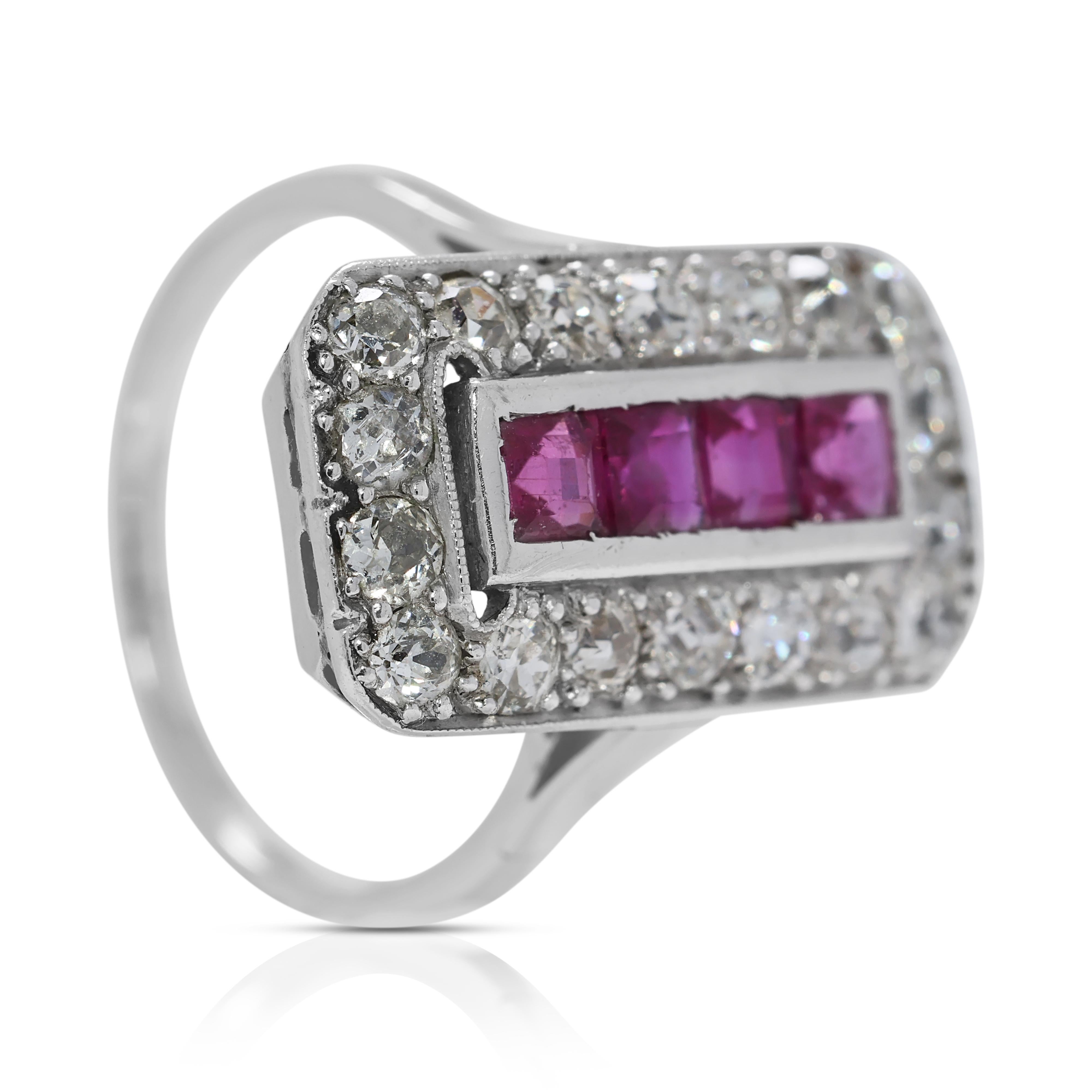 Ring aus Platin mit raffiniertem 0,94 Karat Rubin und natürlichen Diamanten im Zustand „Hervorragend“ im Angebot in רמת גן, IL