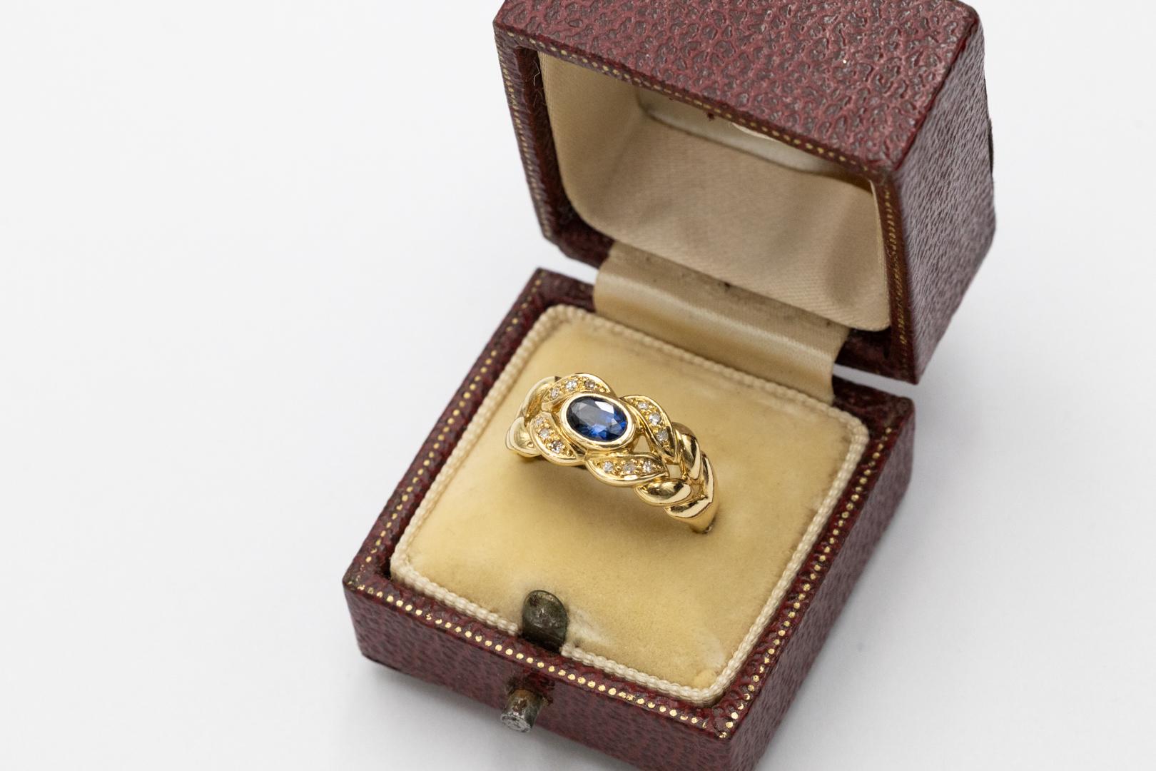 Anillo de oro refinado de 18 quilates con zafiros y diamantes, Francia. 2