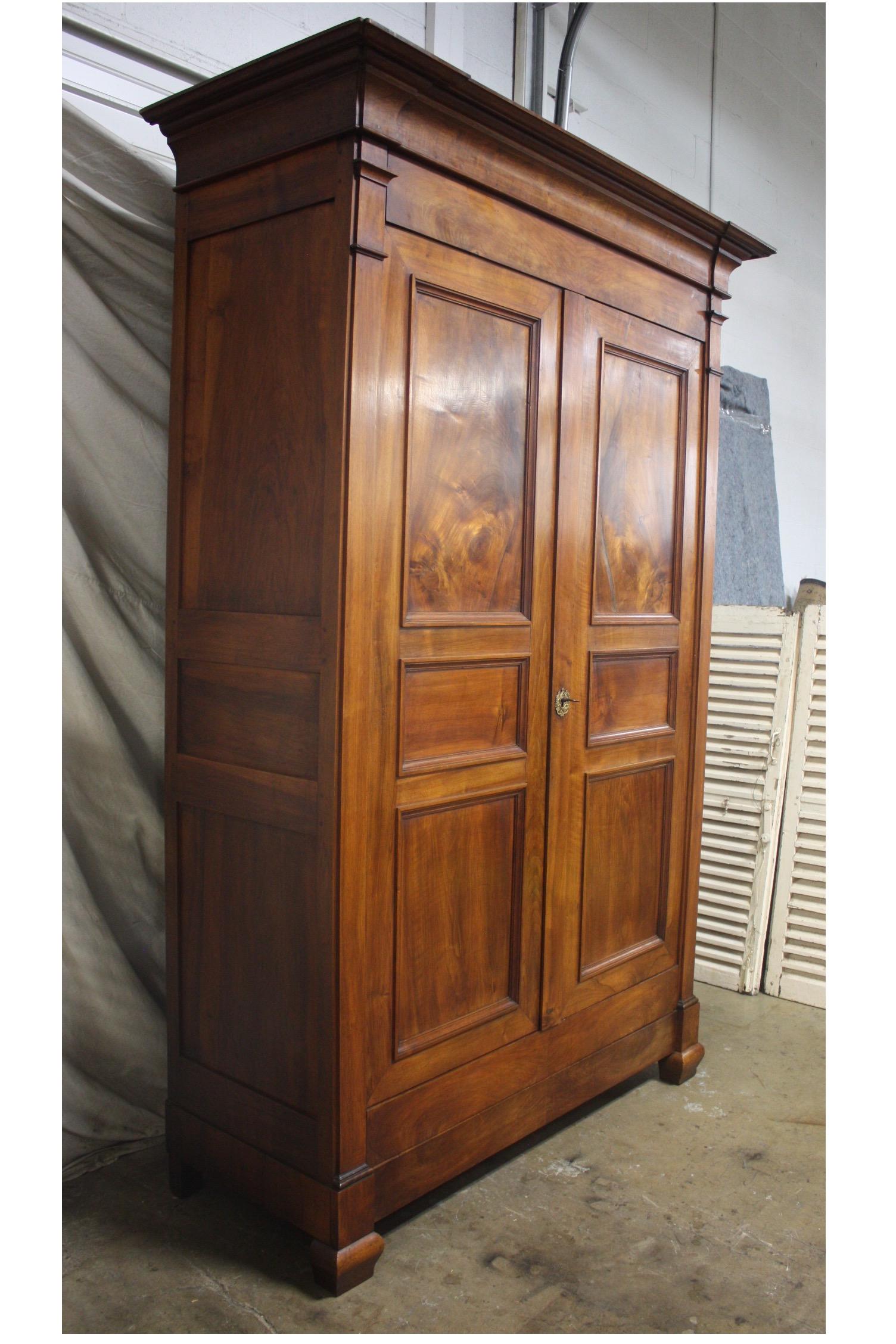 Refined 19th Century French Armoire 3
