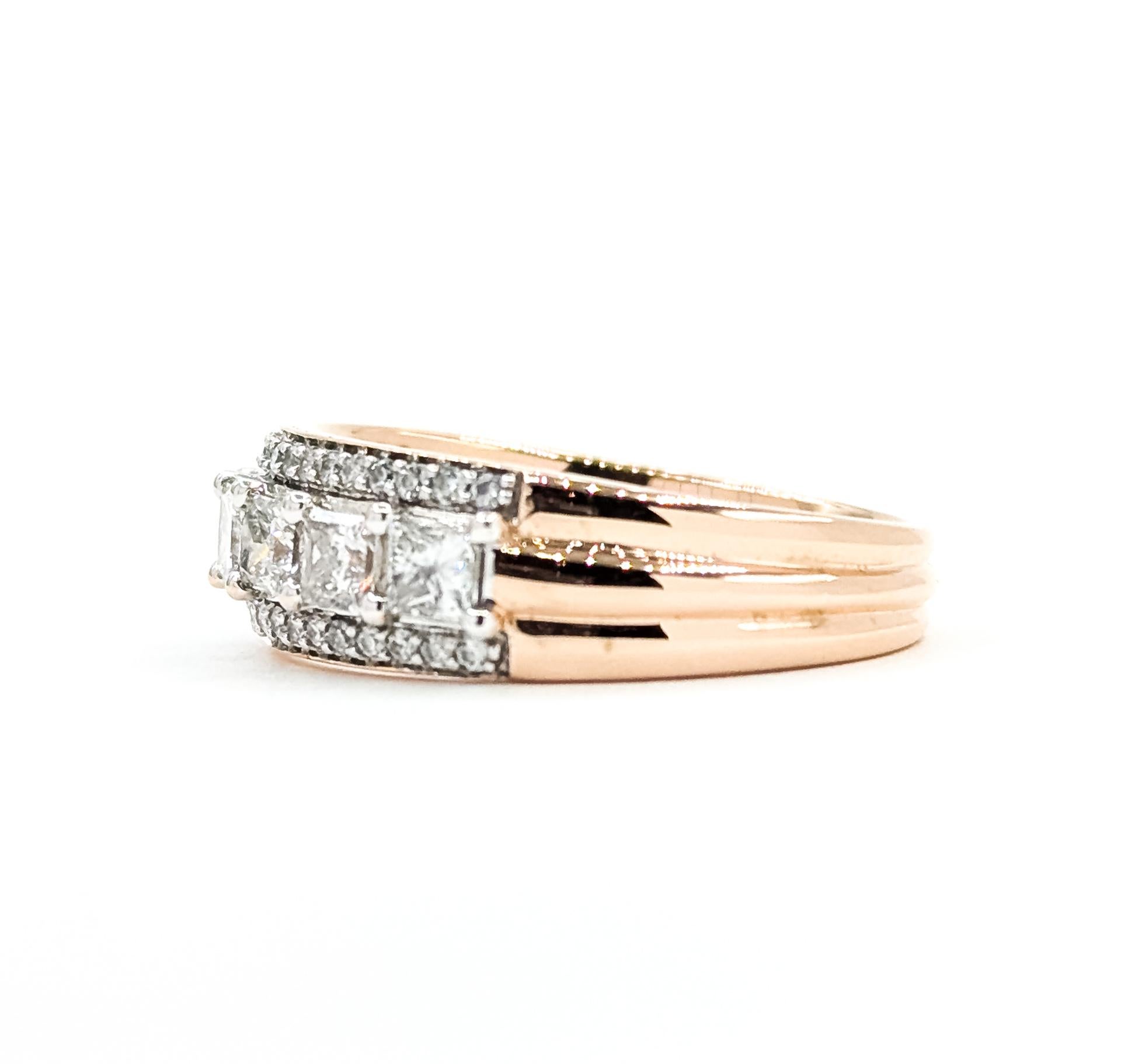 Raffinato anello con 3 file di diamanti in 14 carati in vendita 3